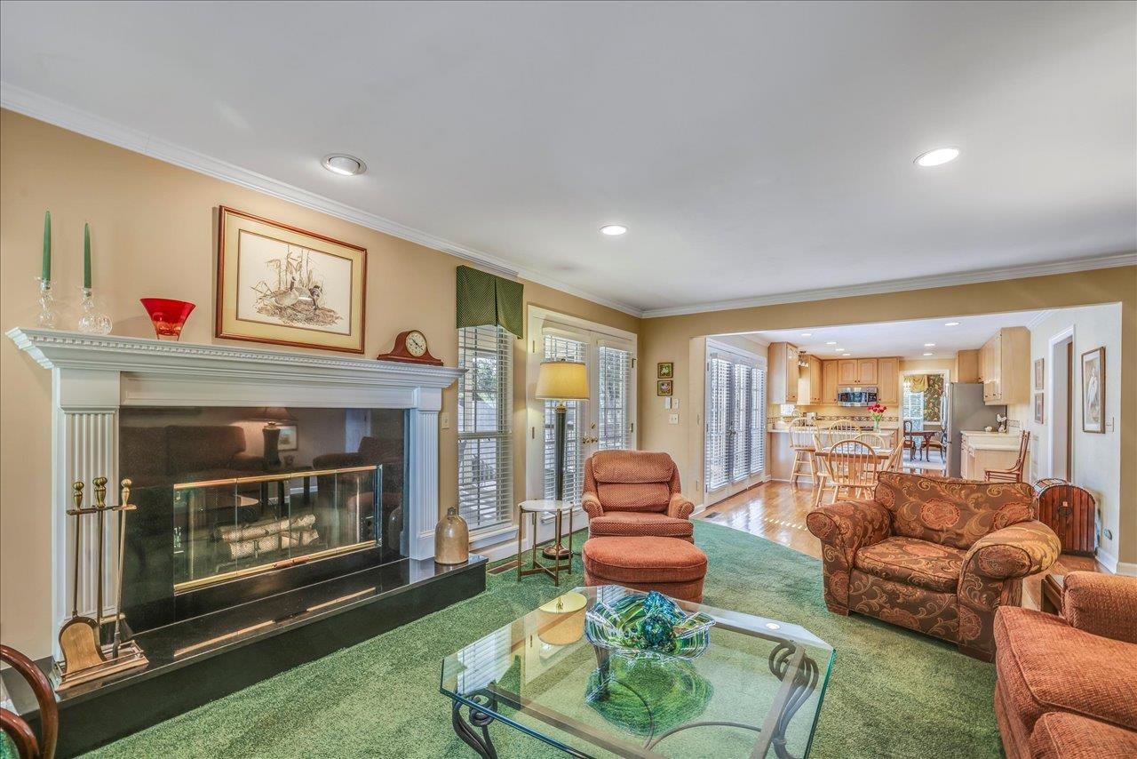 2905 KEW Court