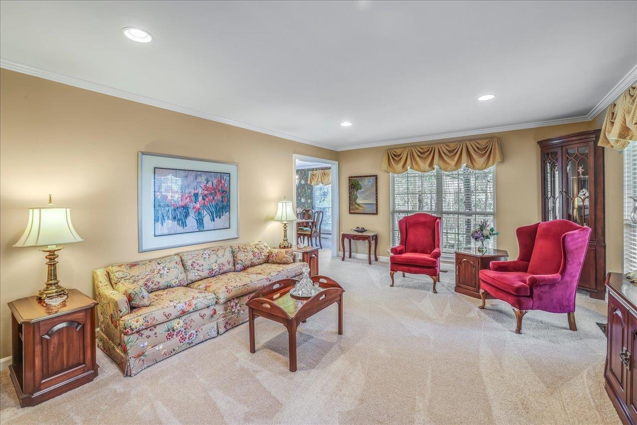 2905 KEW Court