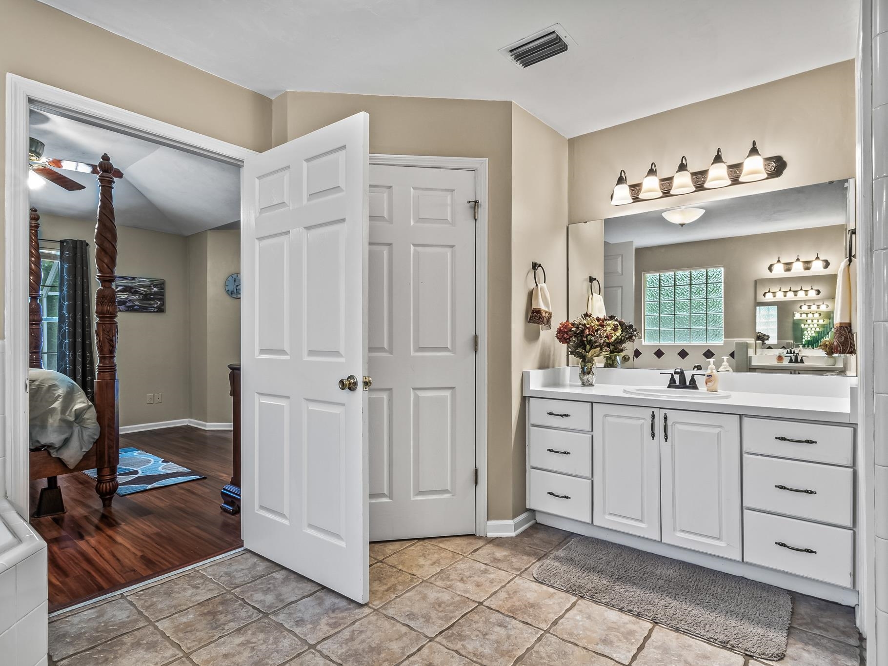 10533 Lake Iamonia Drive