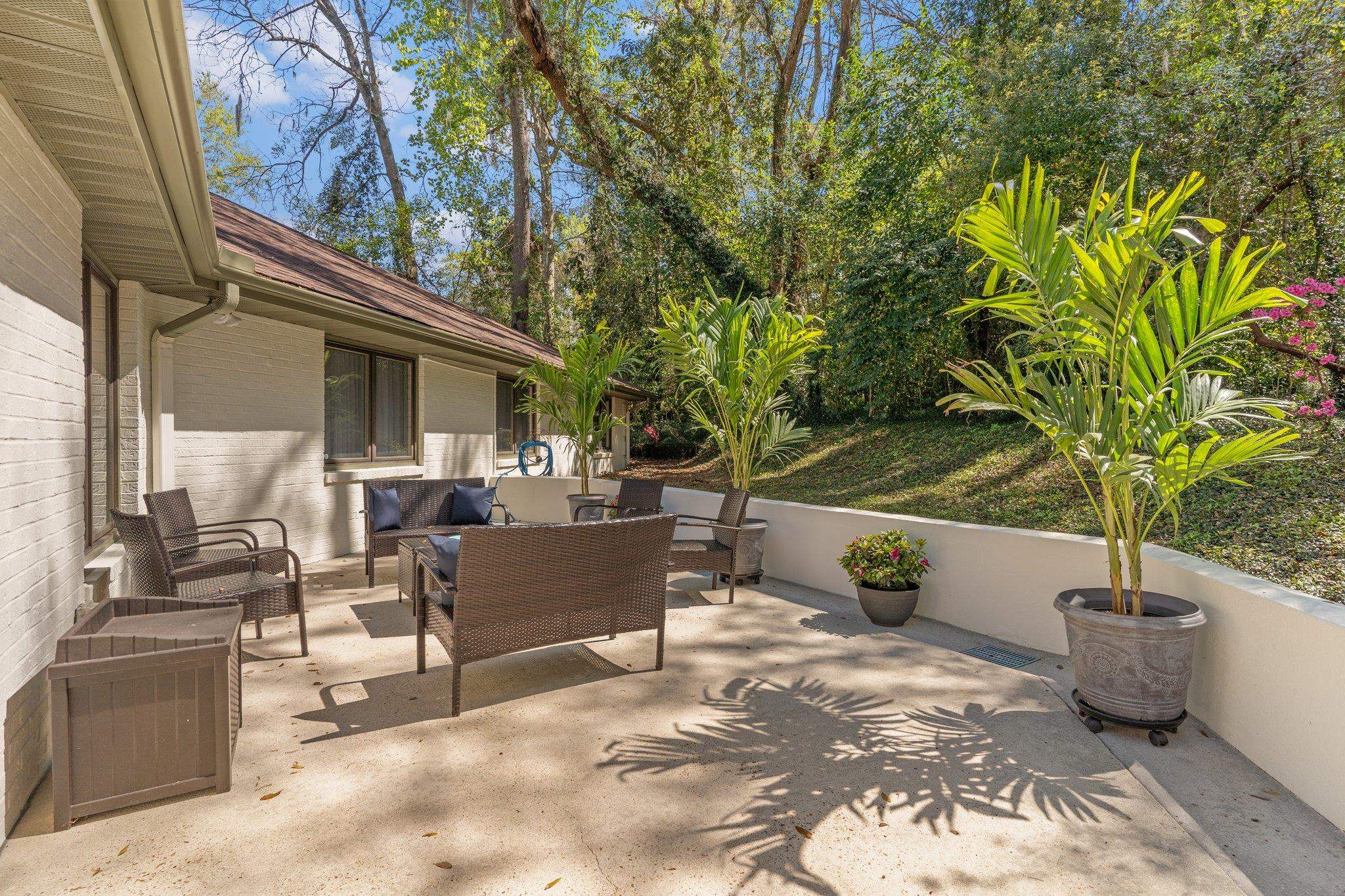 2570 Noble Drive