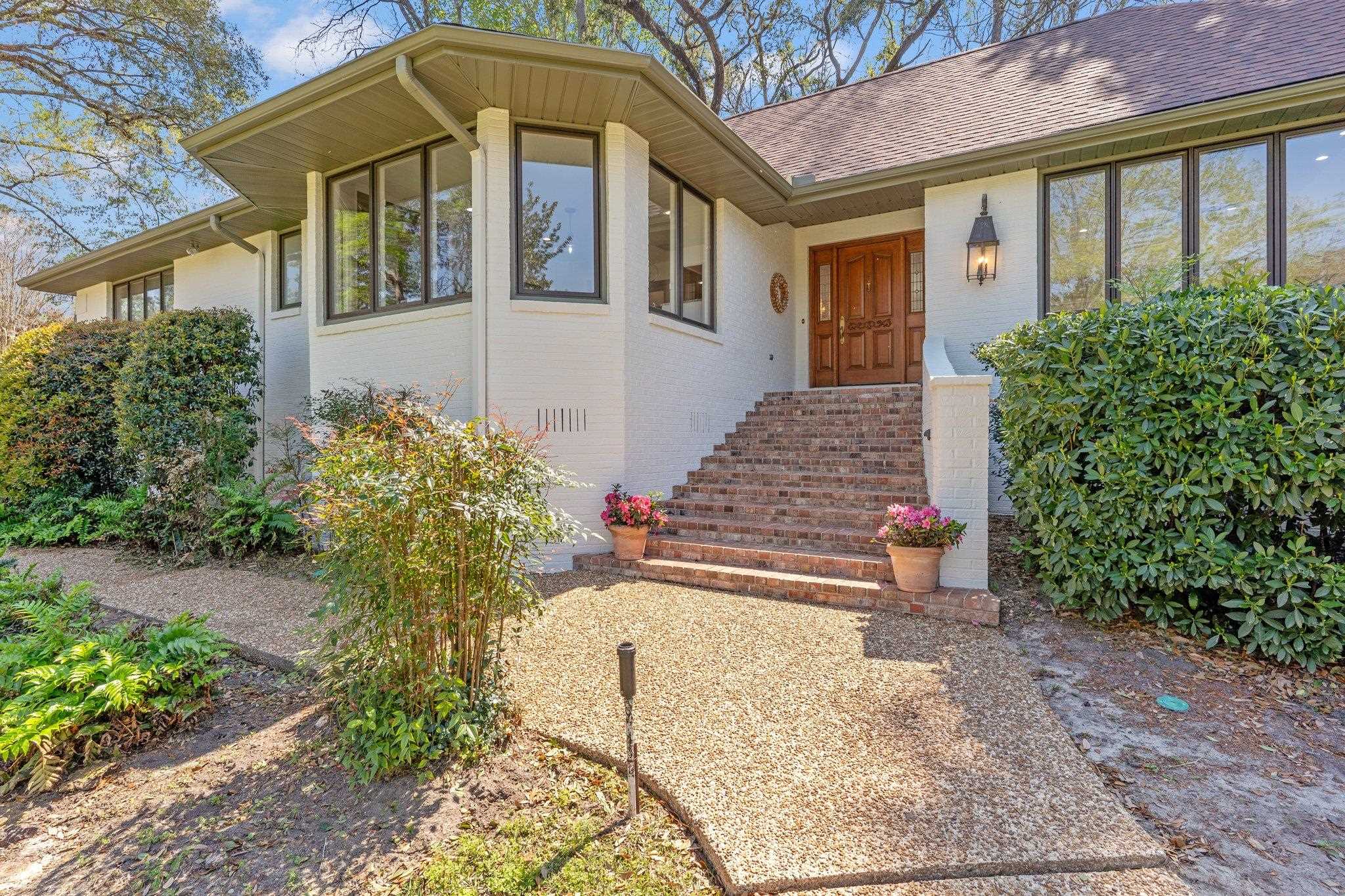 2570 Noble Drive