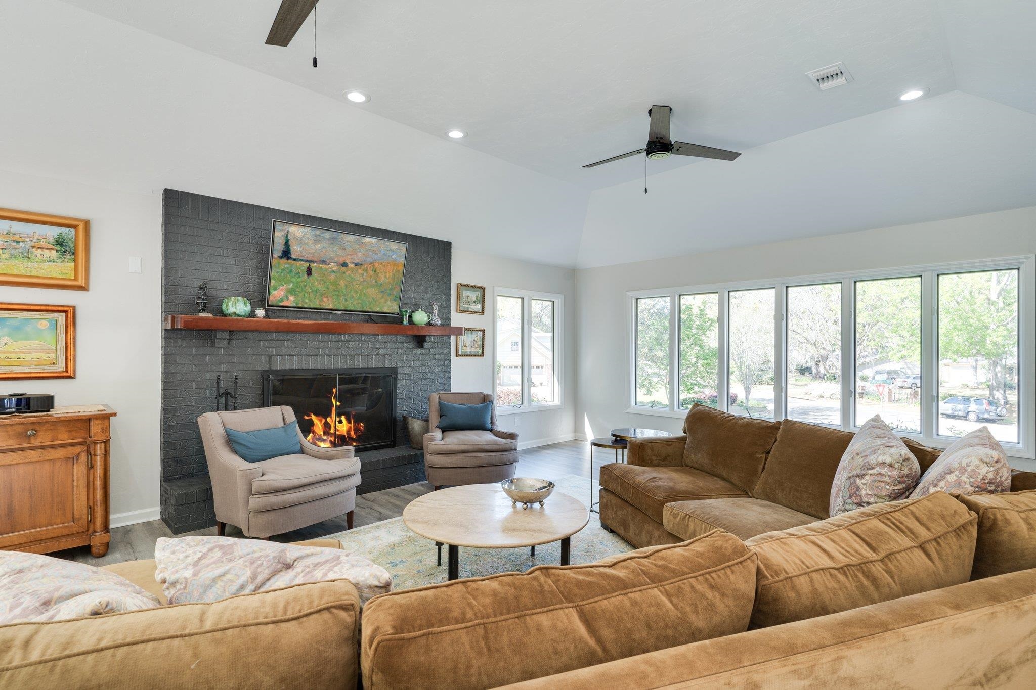2570 Noble Drive