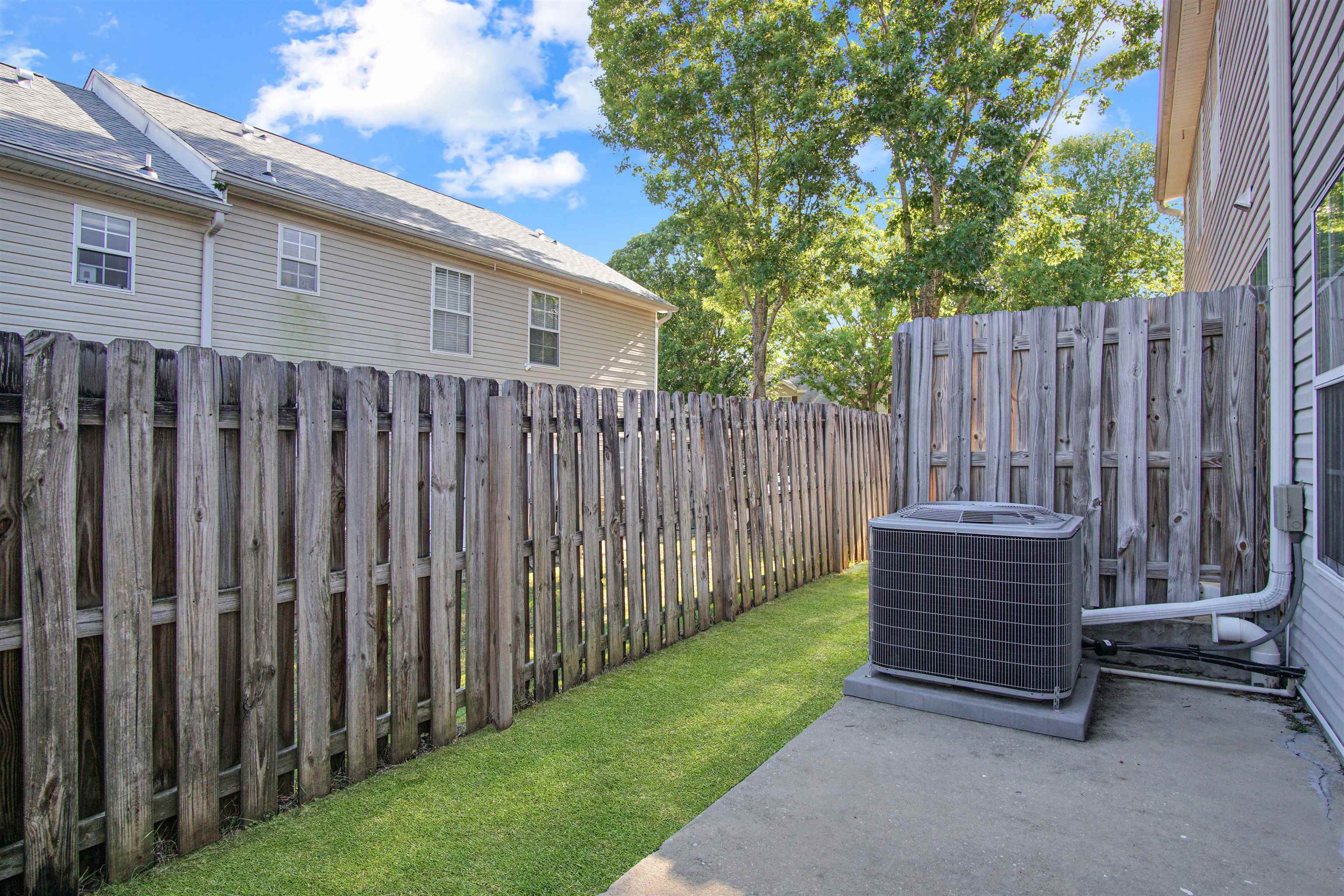 2738 W Tharpe Street Unit: 2204