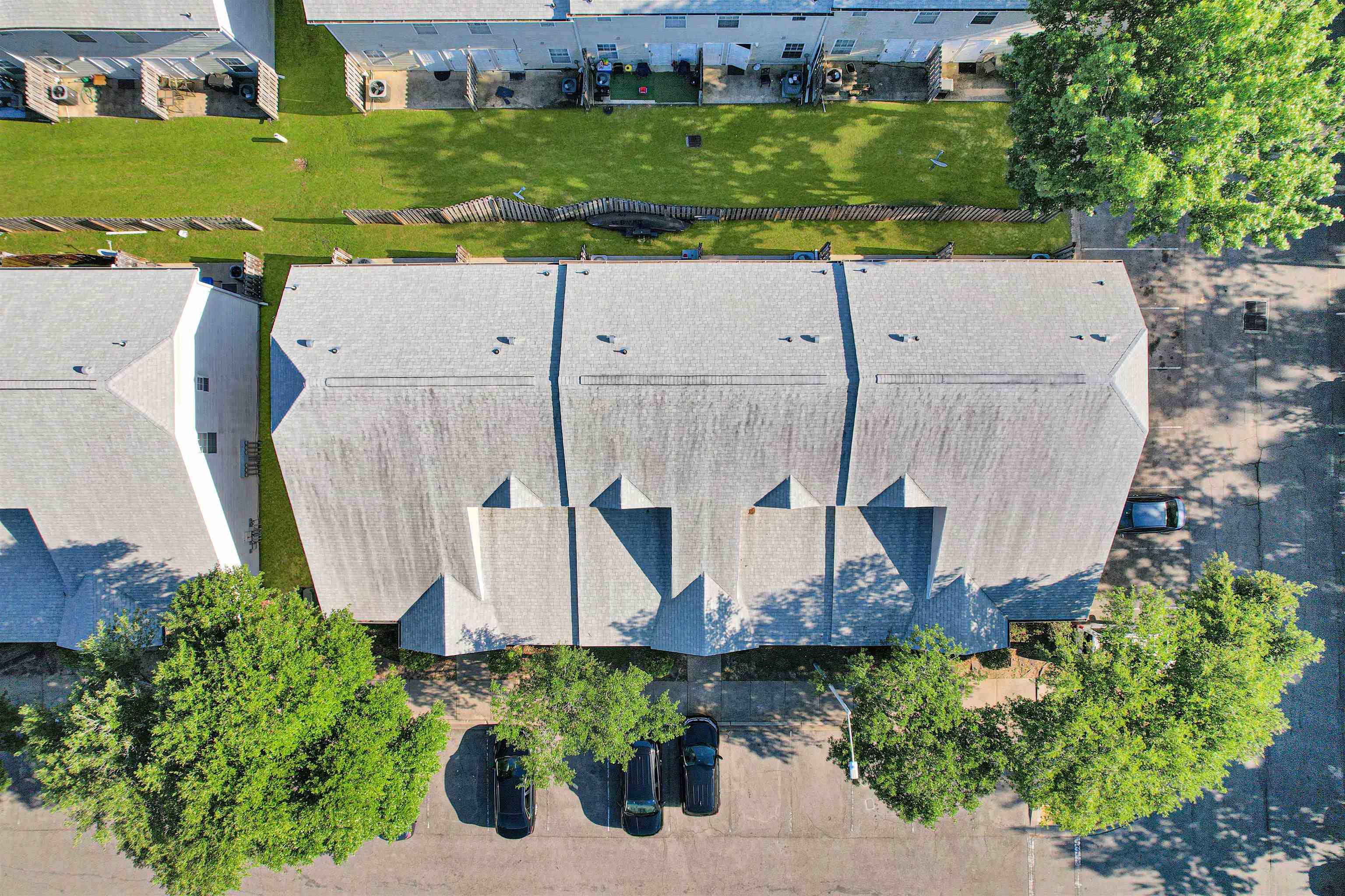 2738 W Tharpe Street Unit: 2204