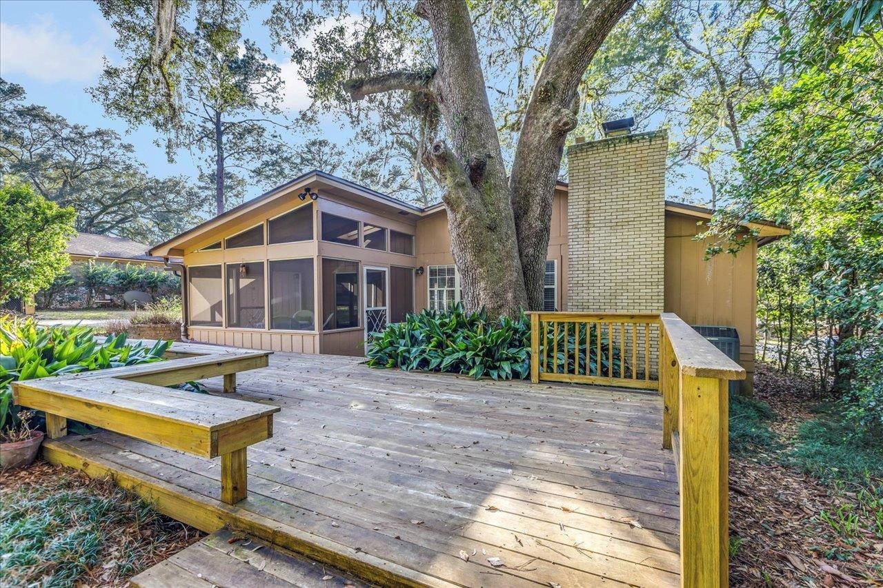 3721 Lifford Circle