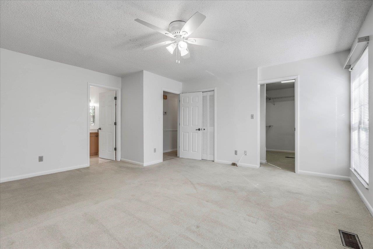 3721 Lifford Circle