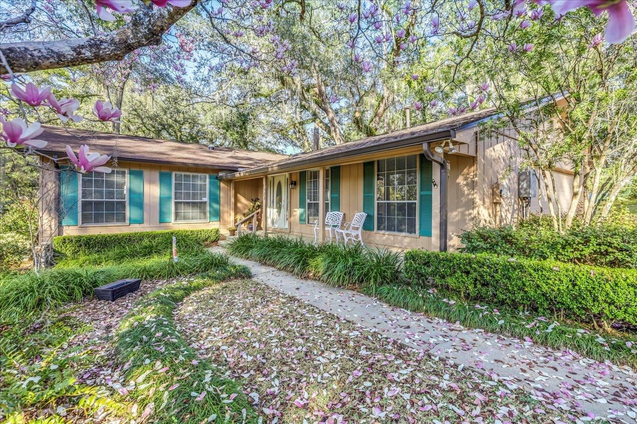 3721 Lifford Circle