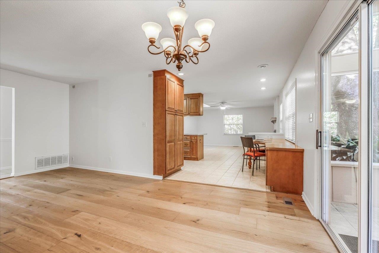 3721 Lifford Circle
