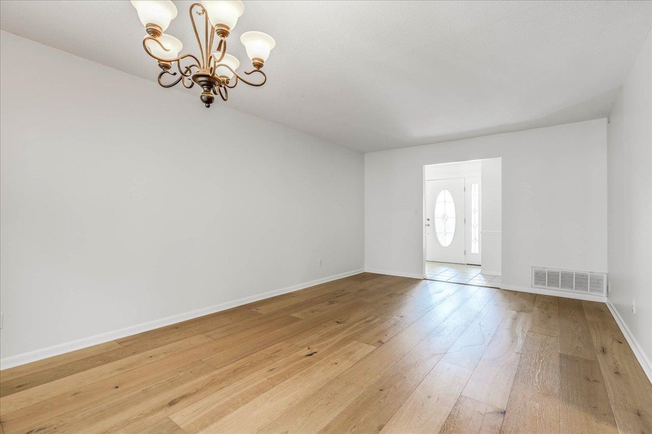 3721 Lifford Circle