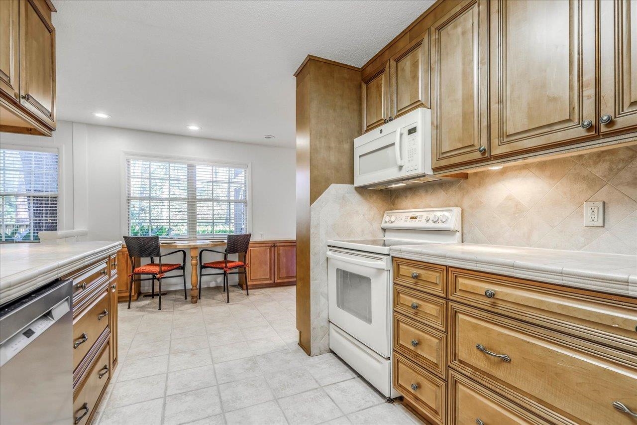 3721 Lifford Circle
