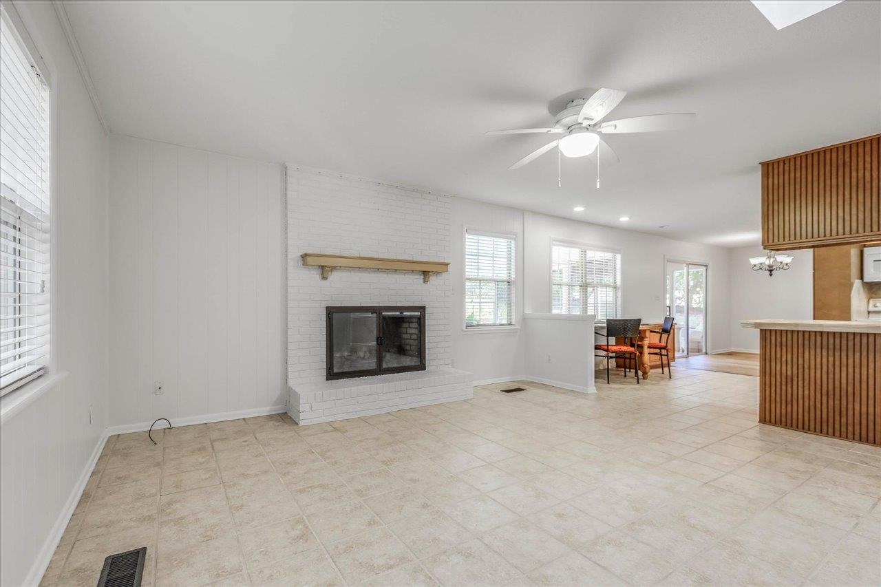 3721 Lifford Circle