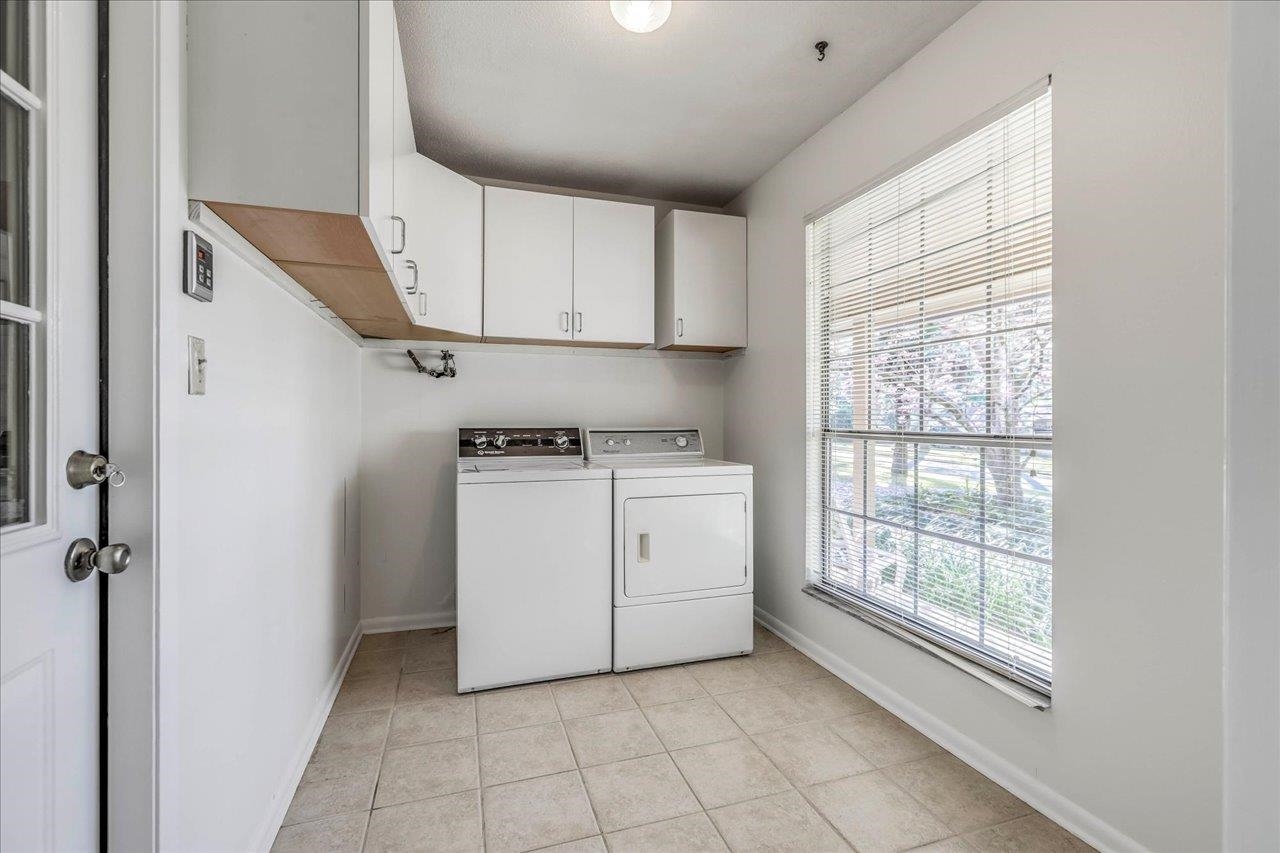 3721 Lifford Circle