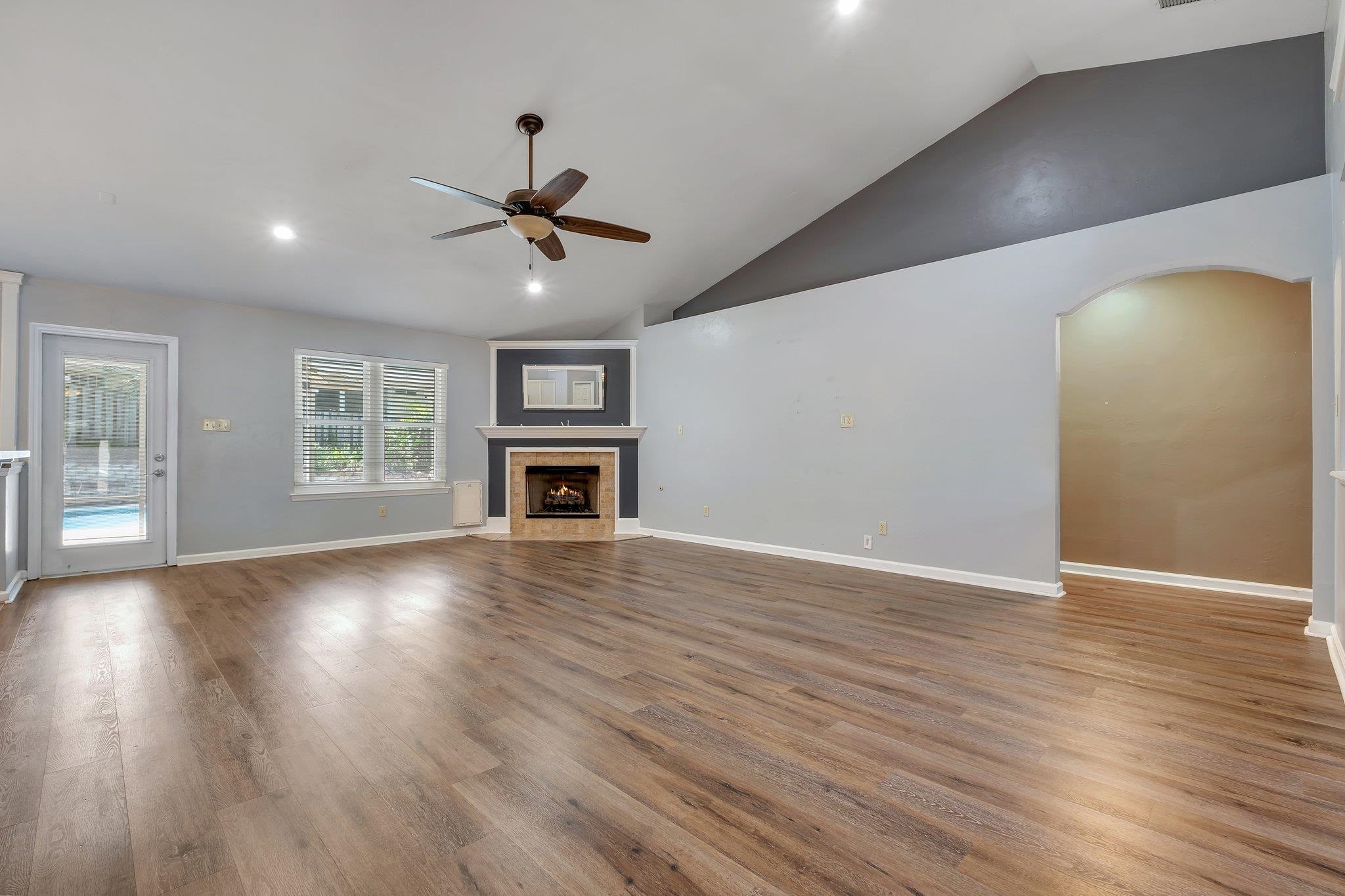 5553 Easton Glen Drive