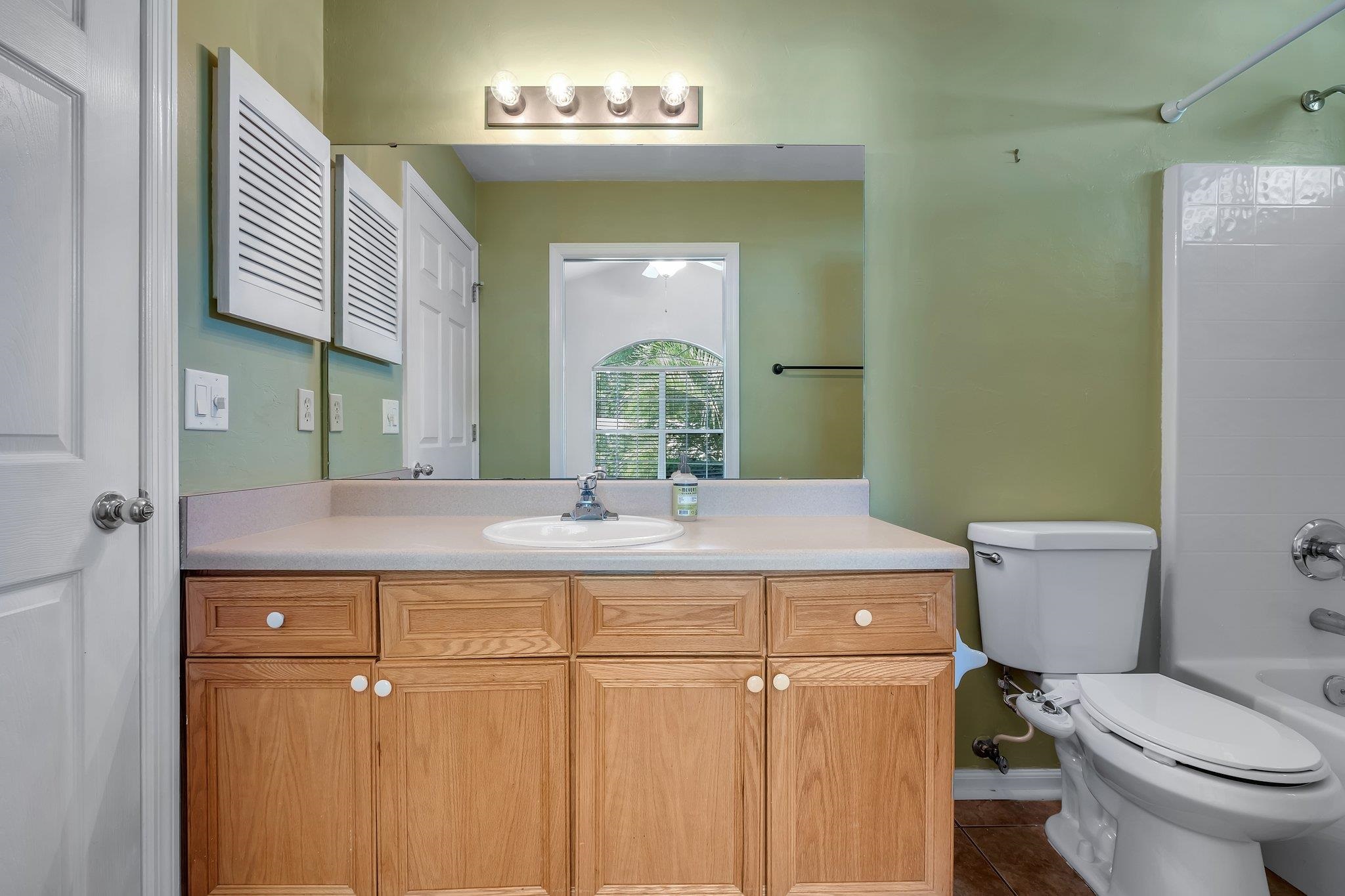 5553 Easton Glen Drive