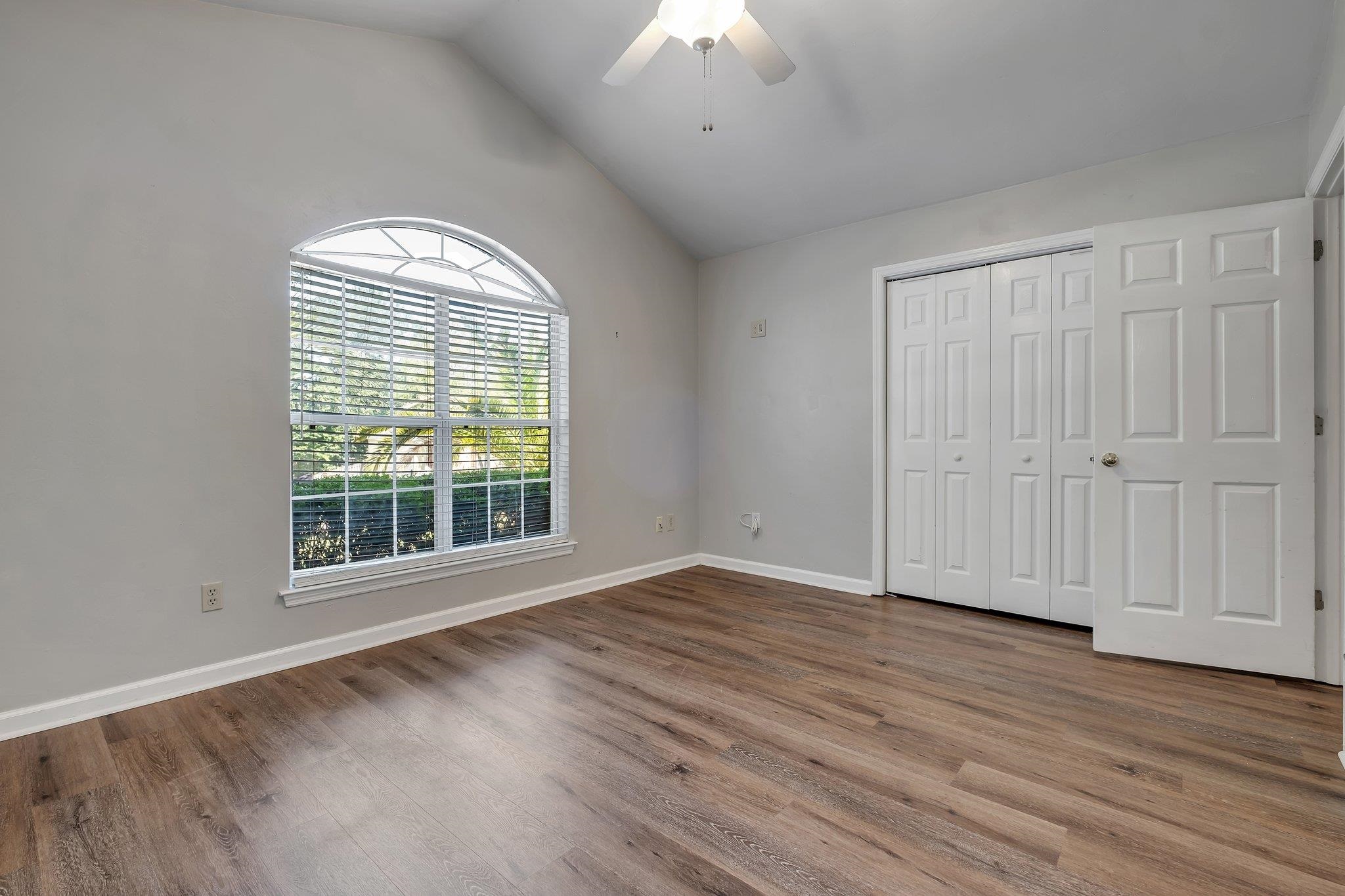 5553 Easton Glen Drive