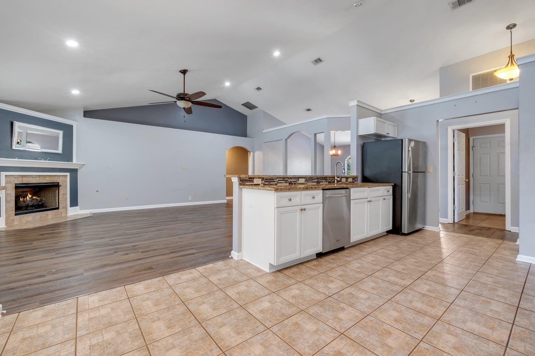 5553 Easton Glen Drive