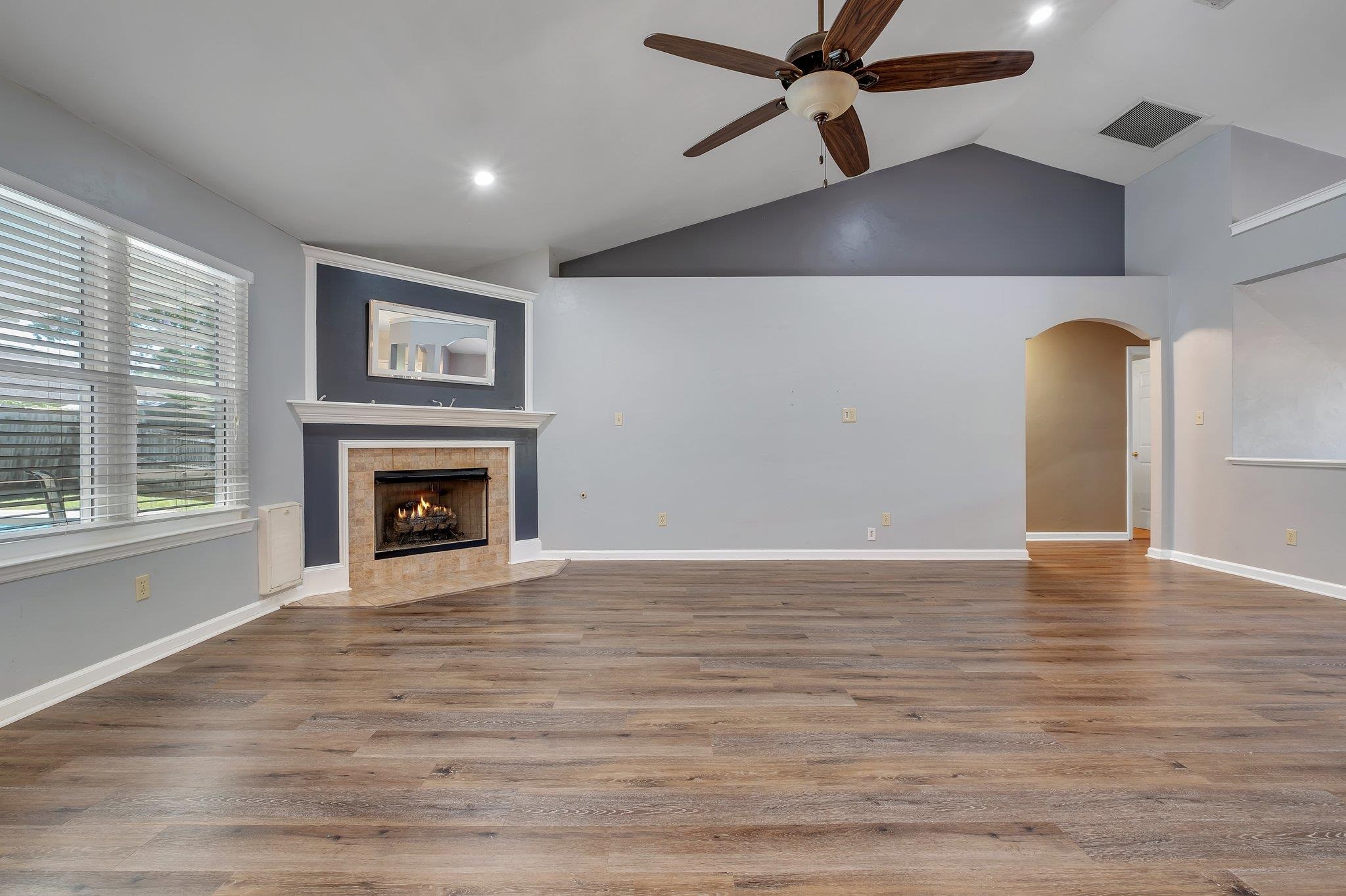 5553 Easton Glen Drive