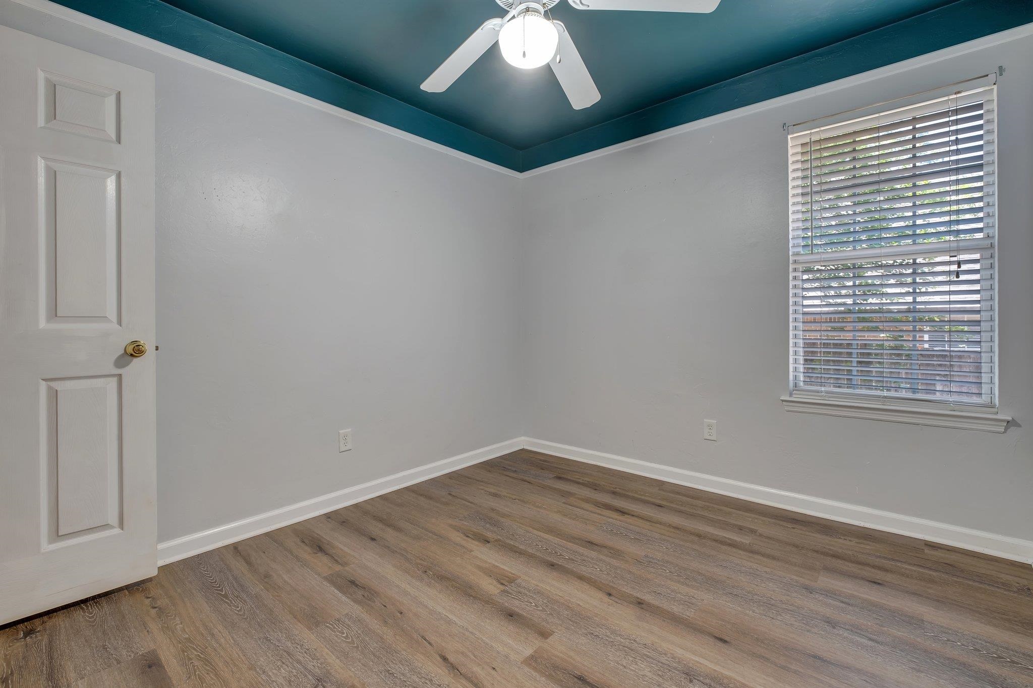 5553 Easton Glen Drive