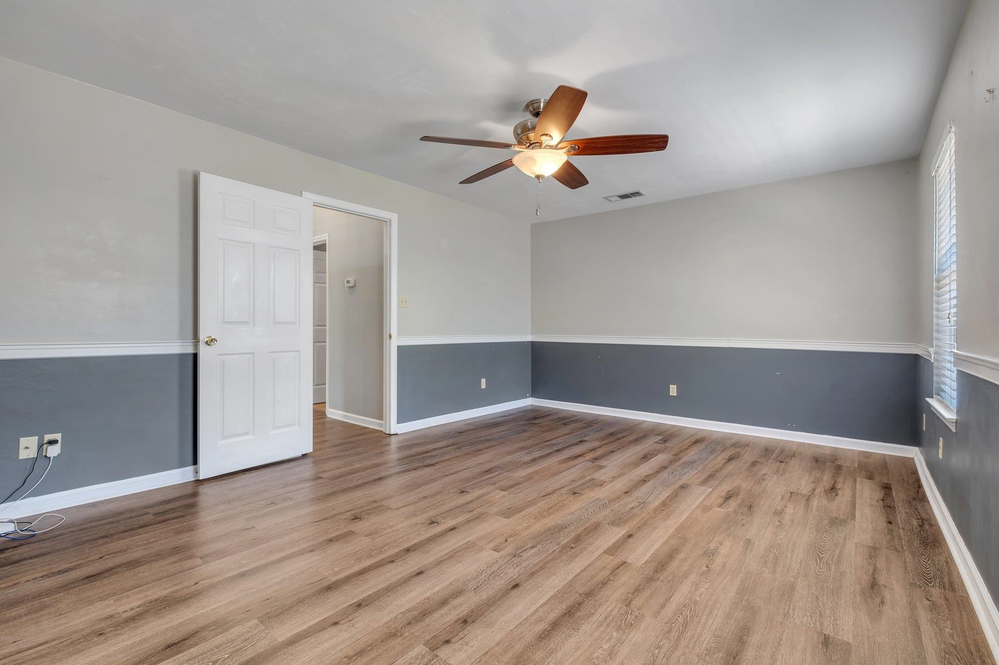 5553 Easton Glen Drive