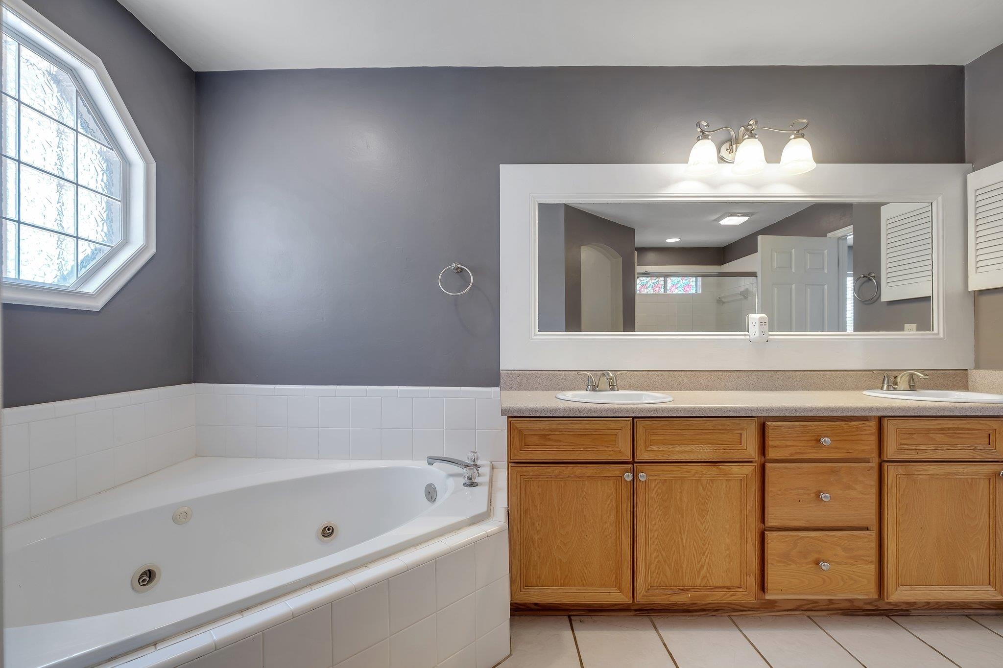 5553 Easton Glen Drive