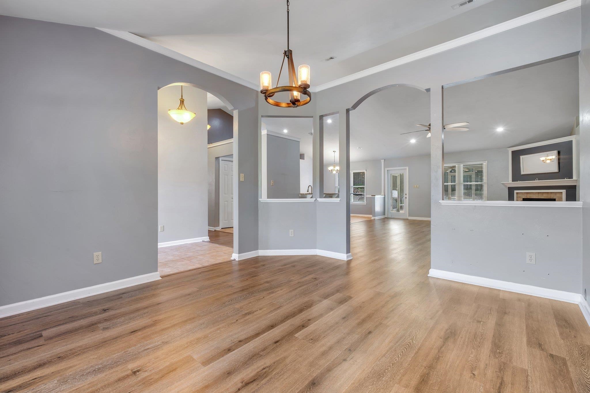 5553 Easton Glen Drive