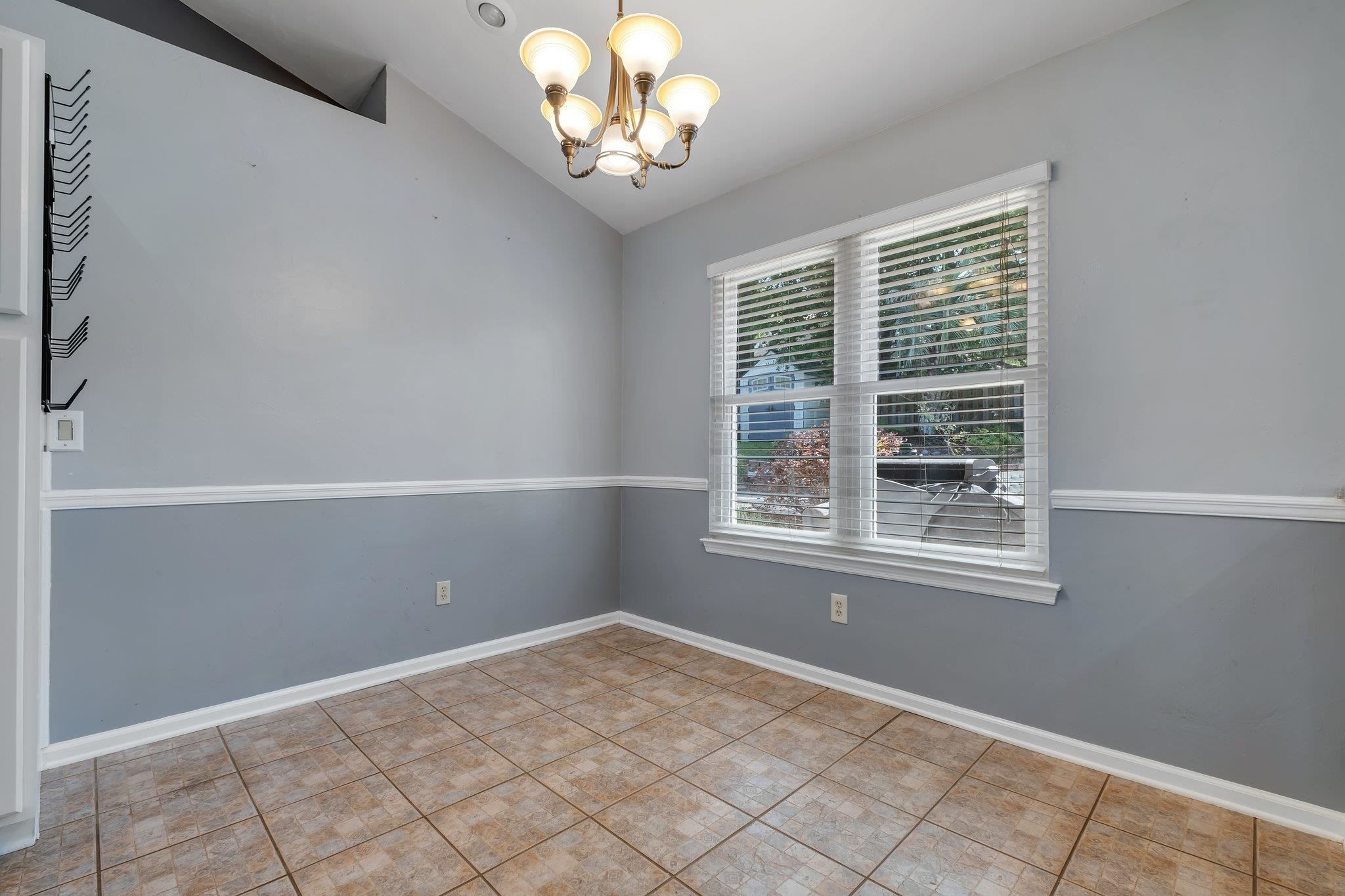 5553 Easton Glen Drive