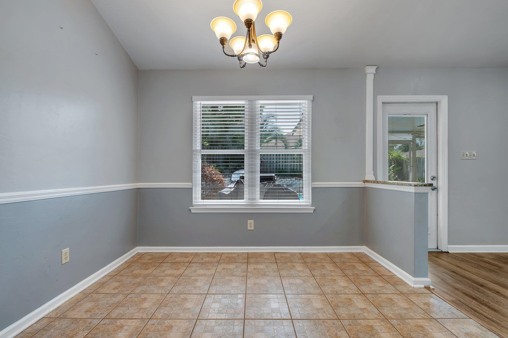 5553 Easton Glen Drive