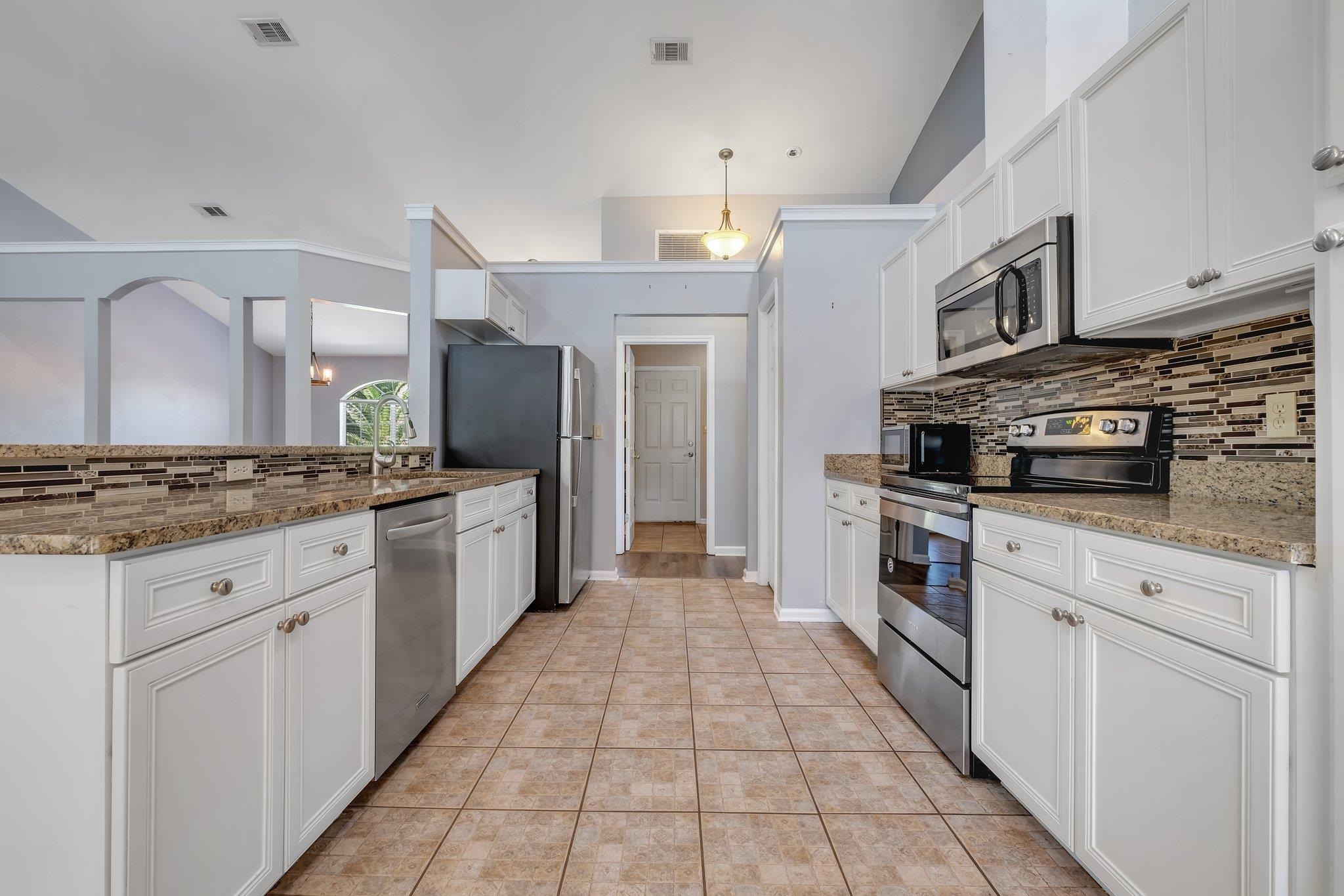 5553 Easton Glen Drive