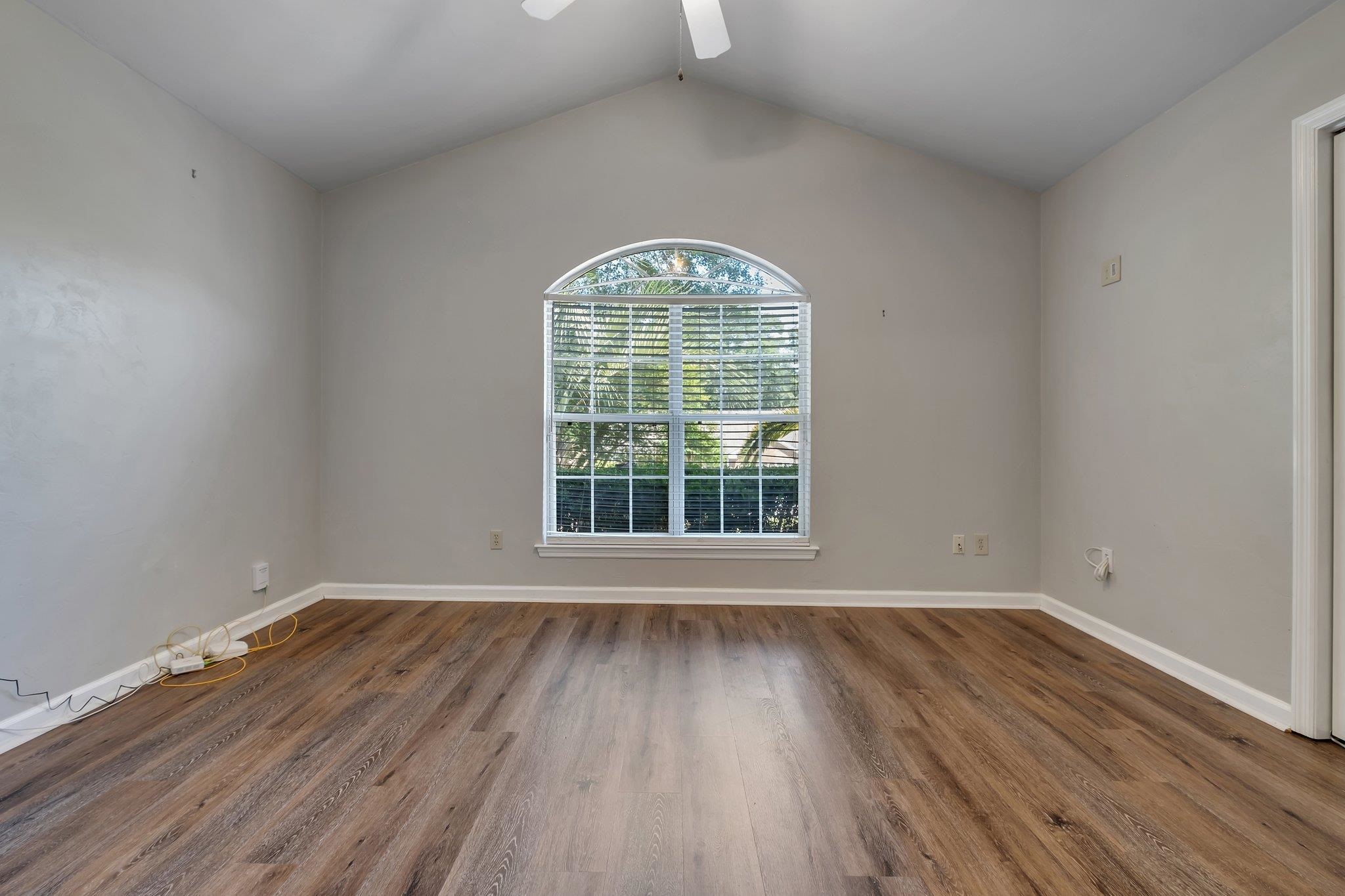 5553 Easton Glen Drive