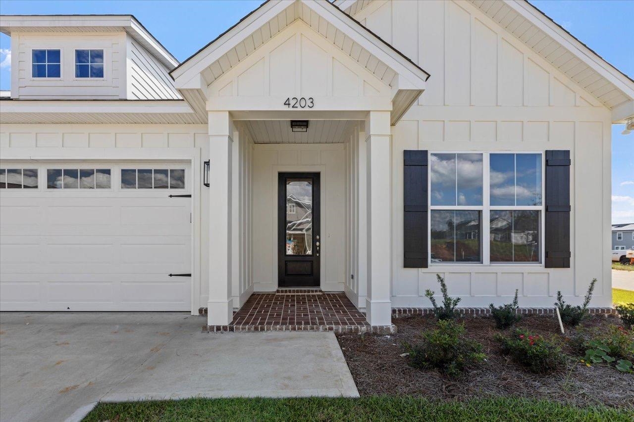 4213 Landry