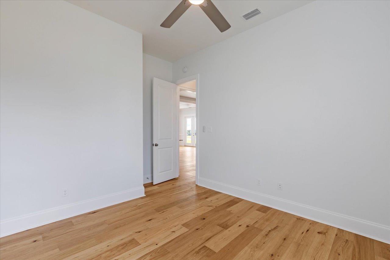 4213 Landry