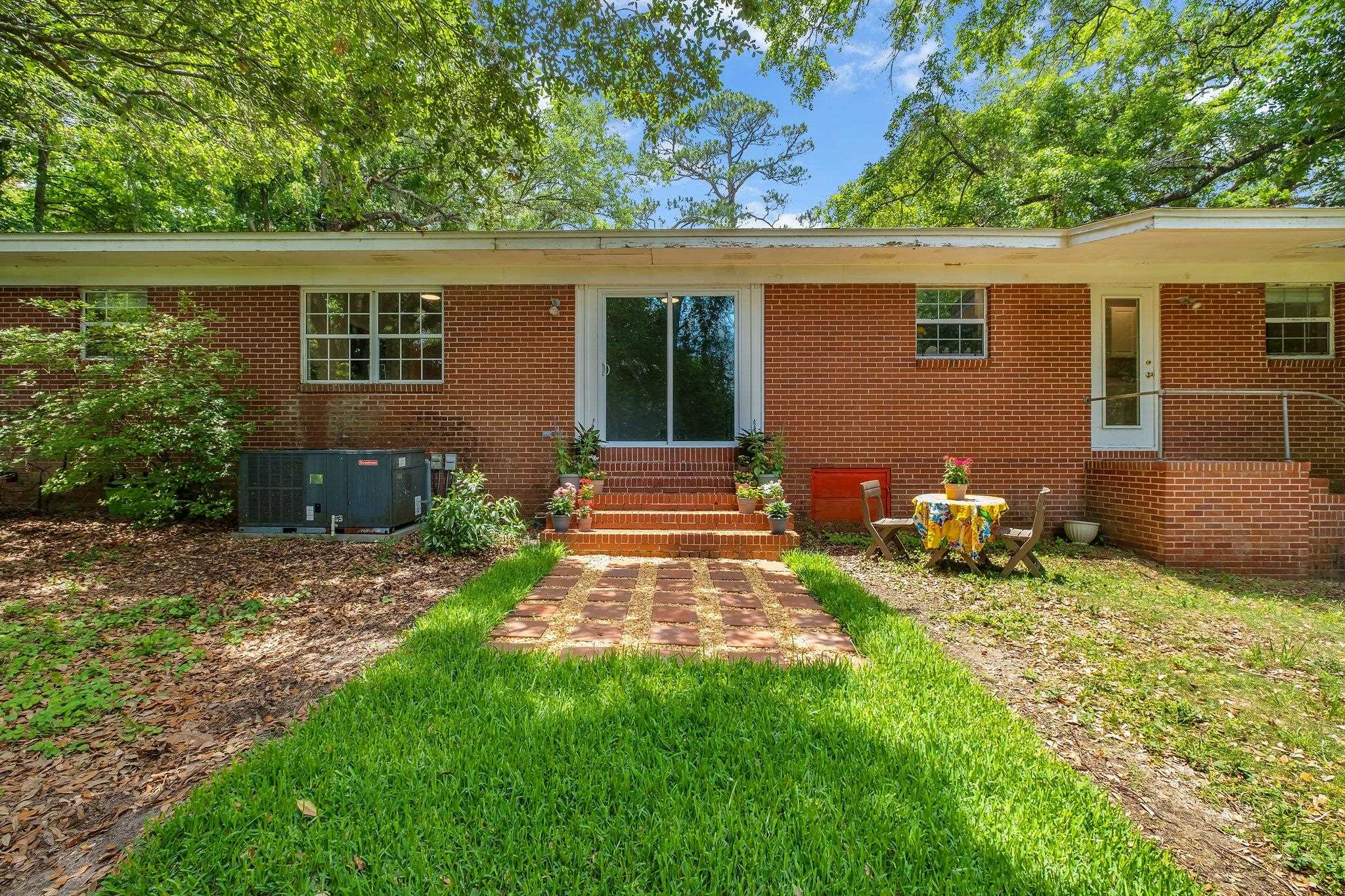 2117 Gibbs Drive