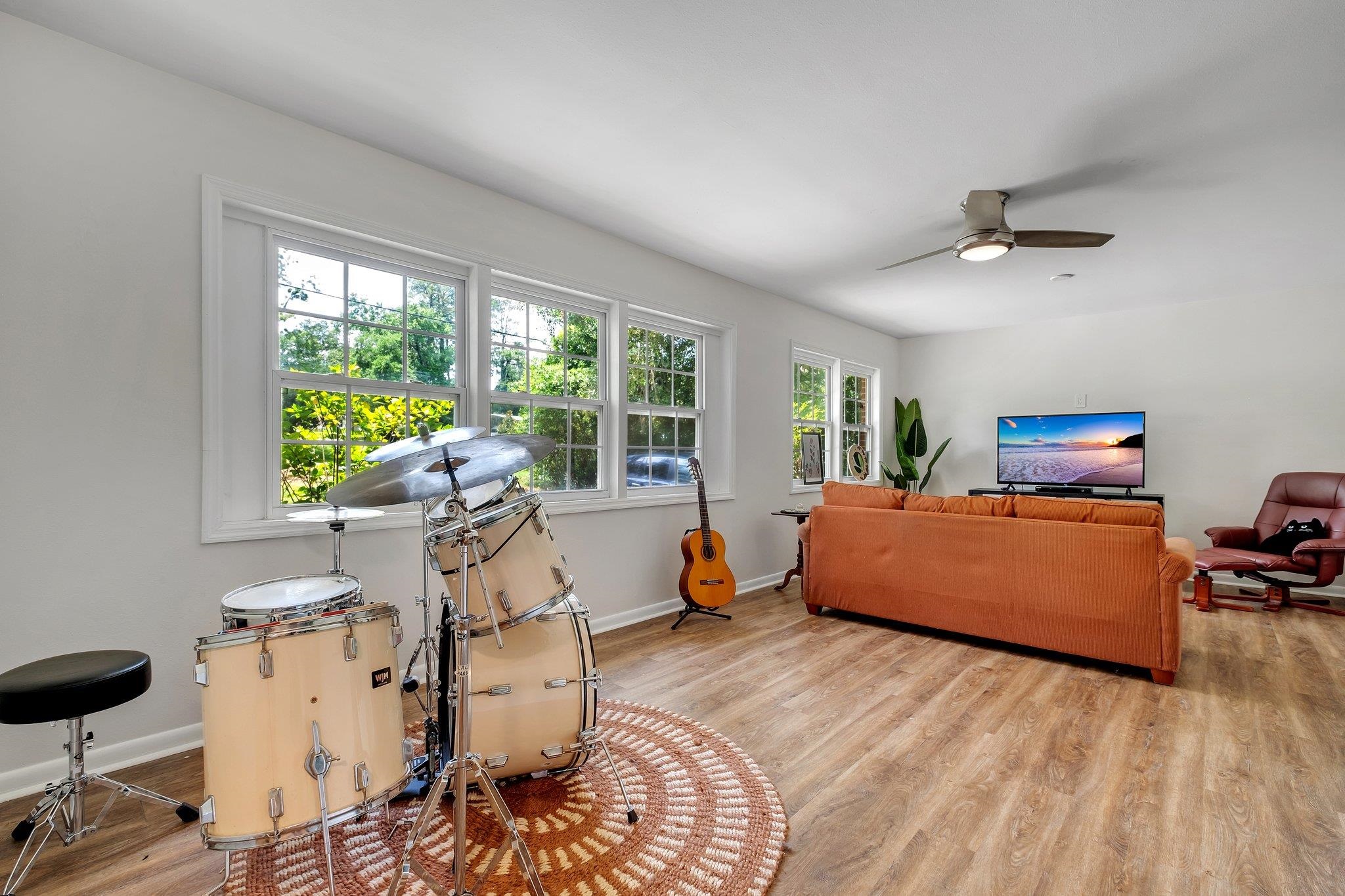 2117 Gibbs Drive
