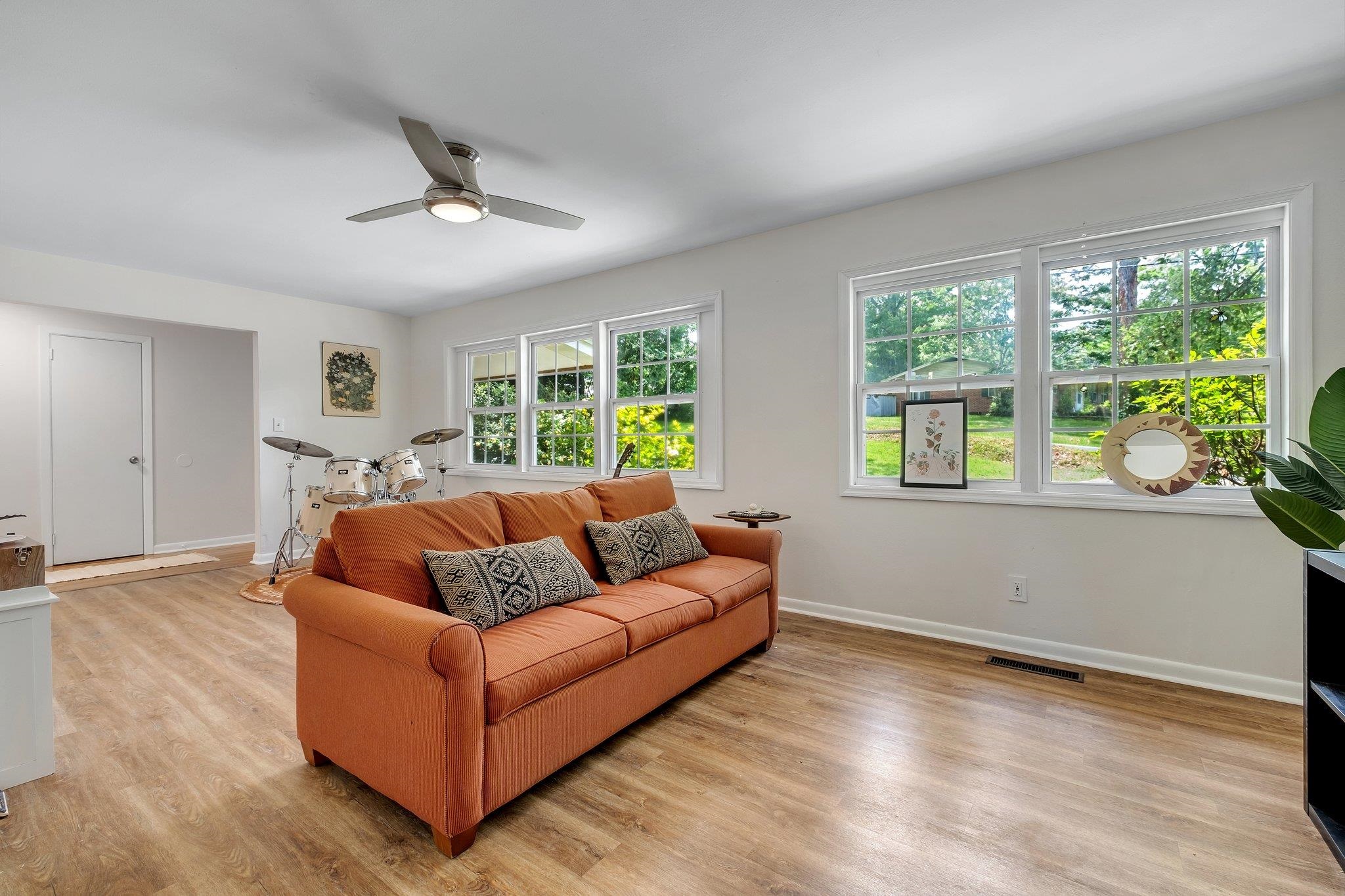 2117 Gibbs Drive