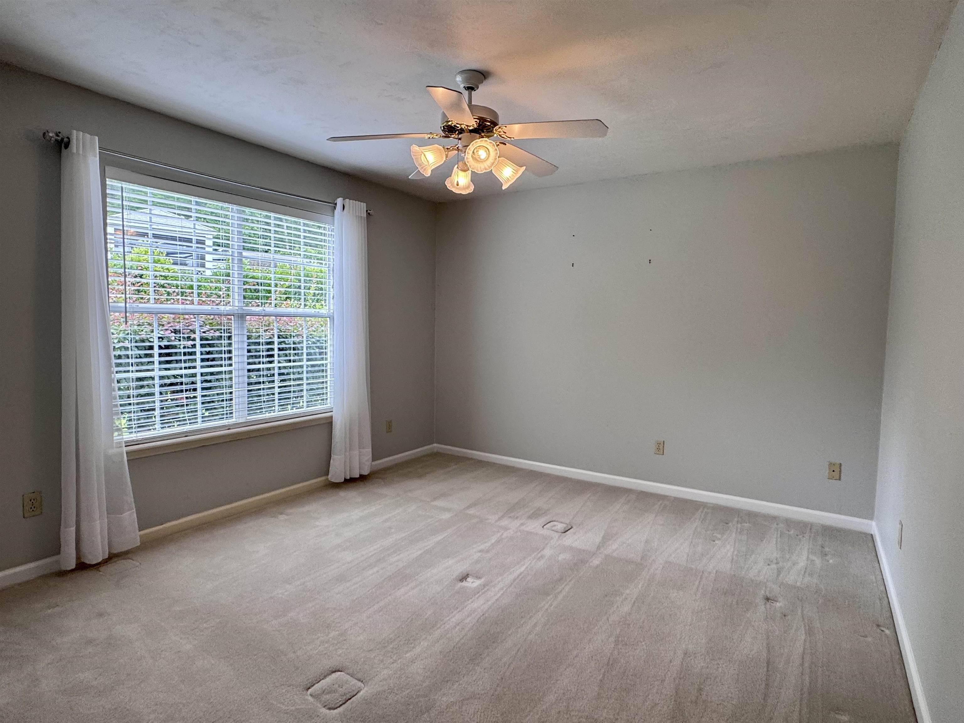 2900 Whittington Drive