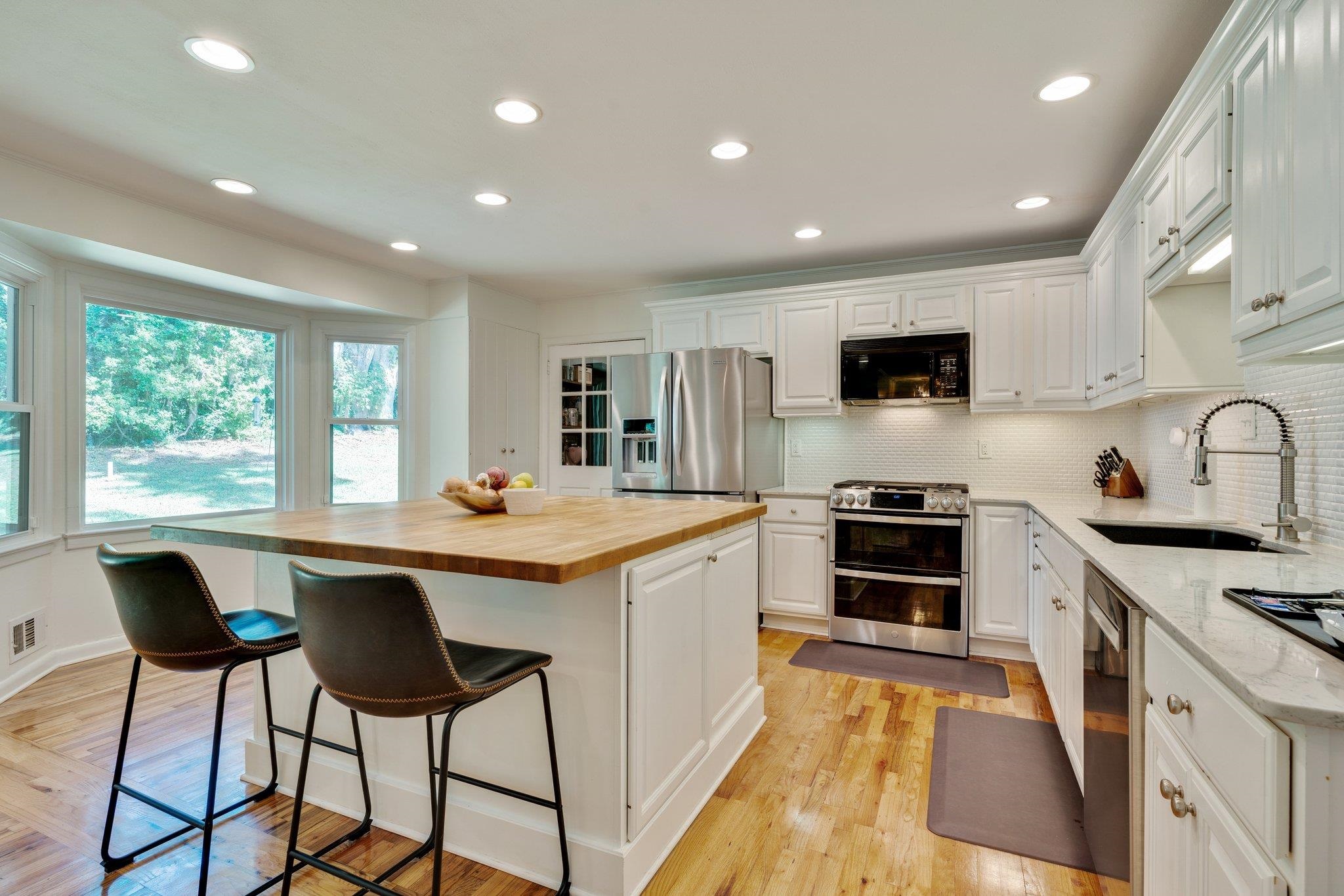 3122 Cabot Drive