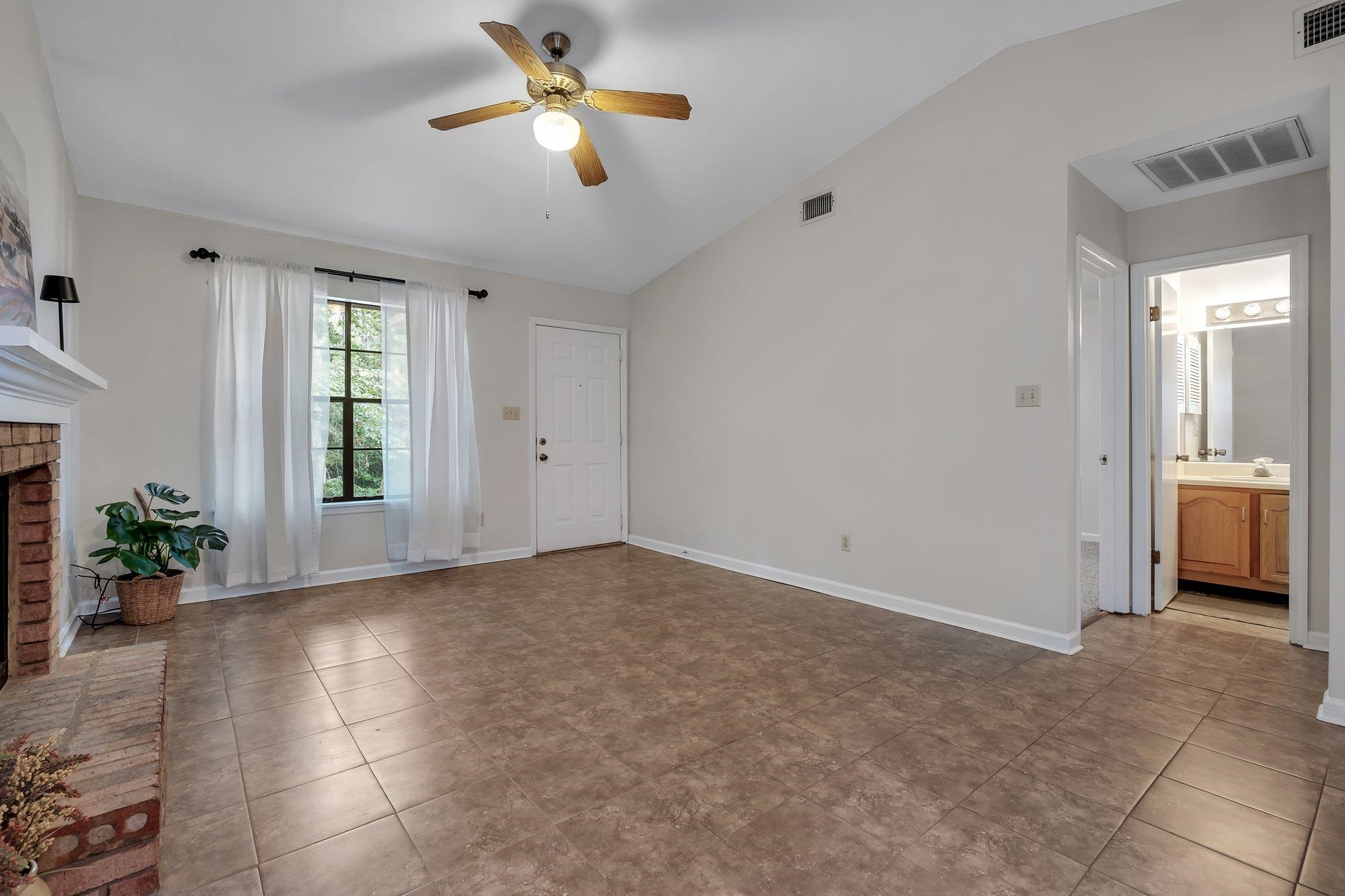 118 Meeting Street Drive