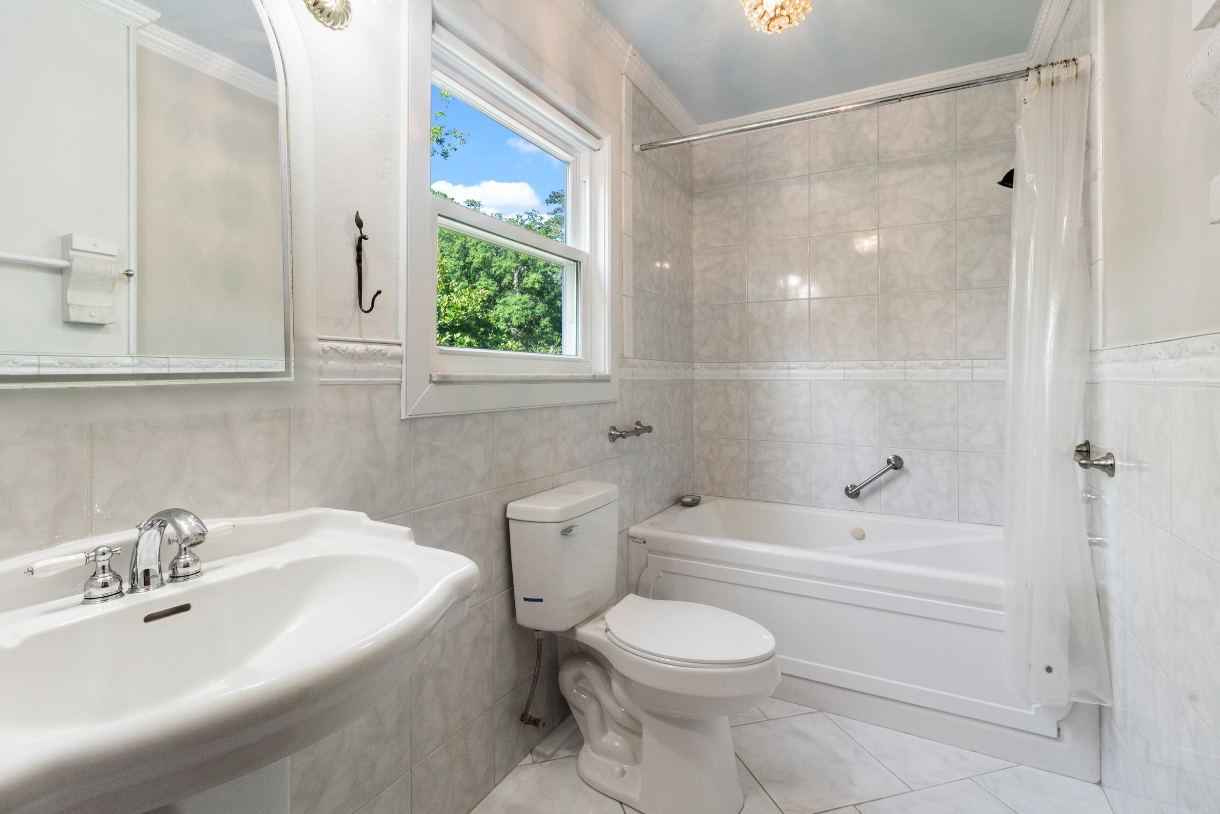 4545 Louvinia Court