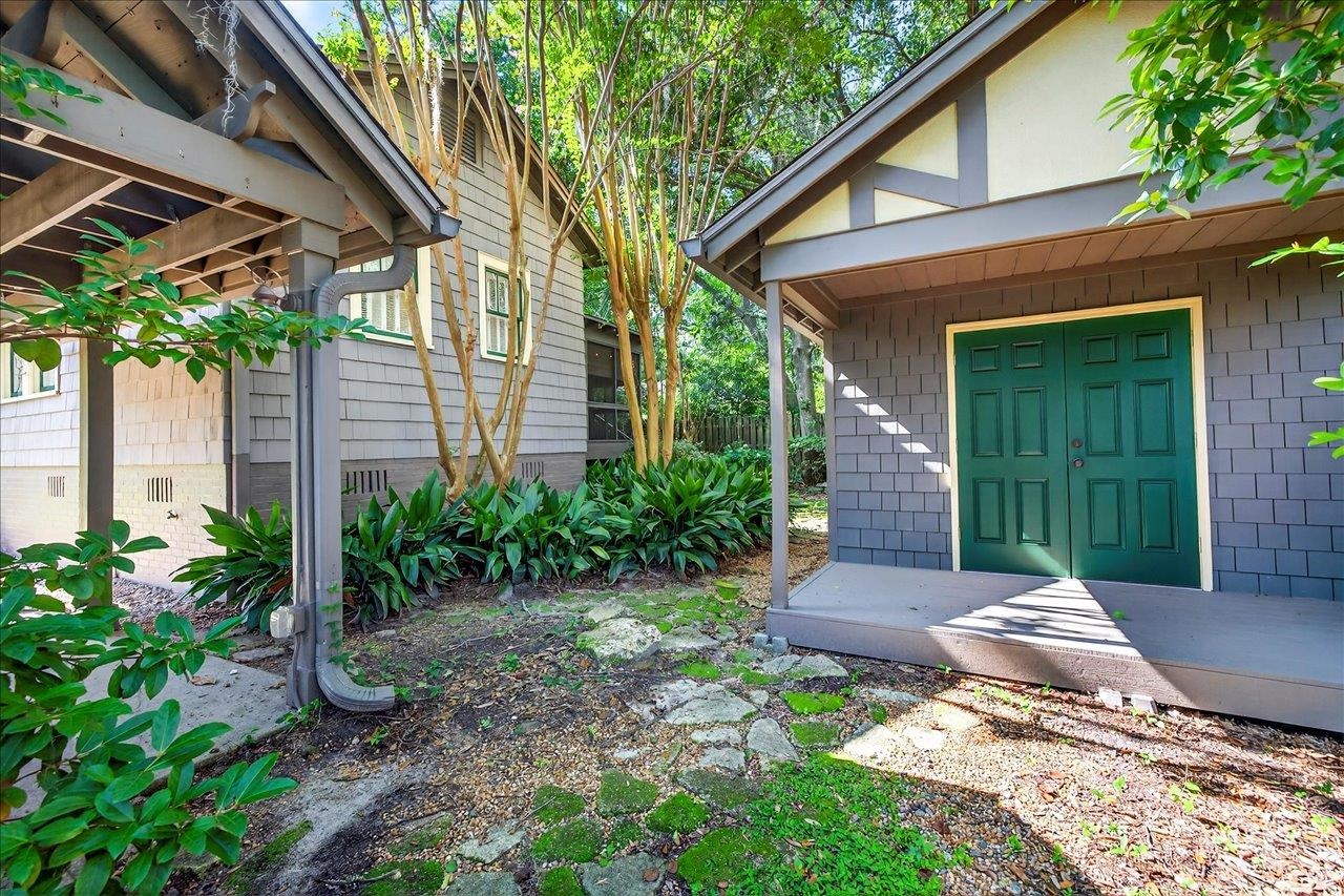 1532 Cristobal Drive