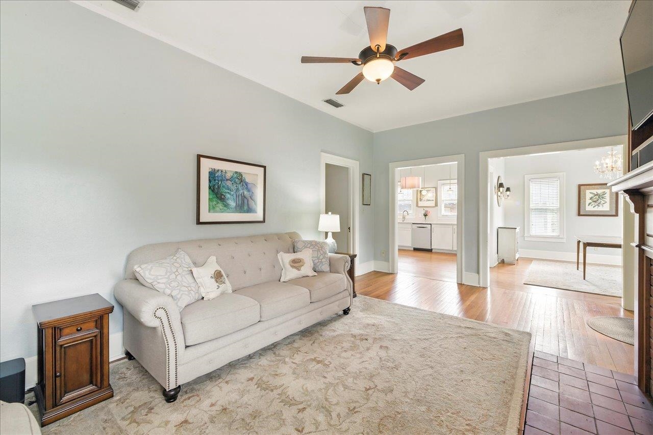 1532 Cristobal Drive