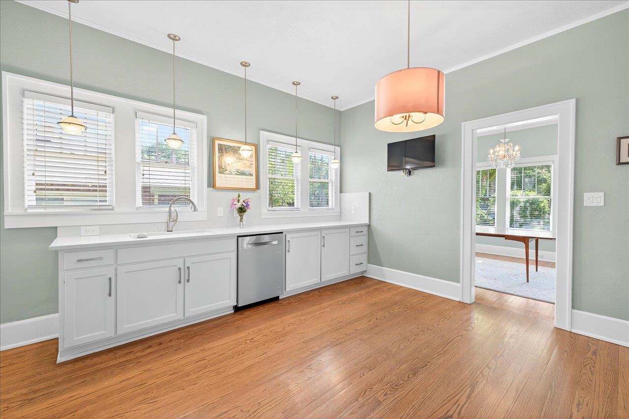 1532 Cristobal Drive