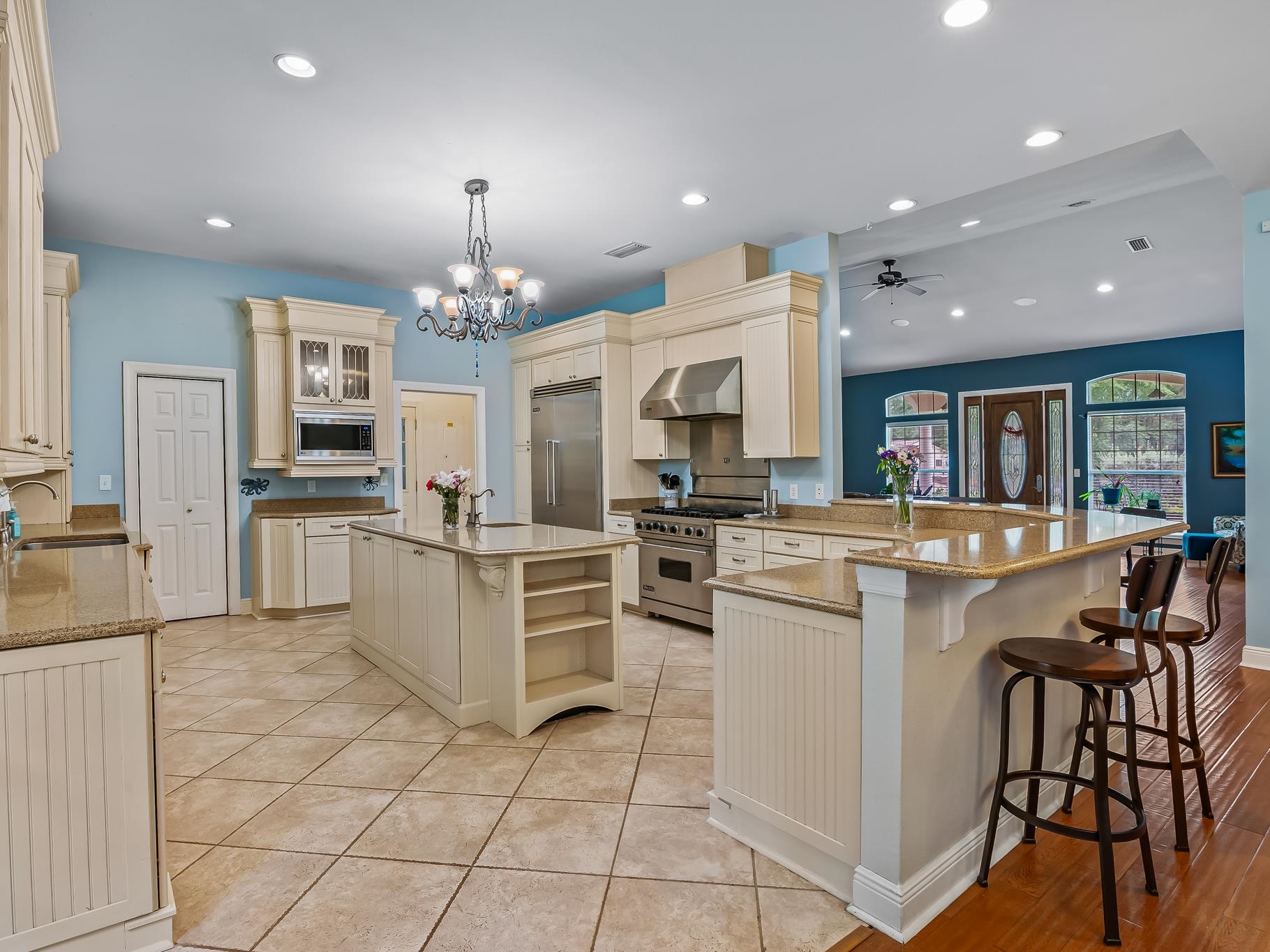 7147 Beech Ridge Trail
