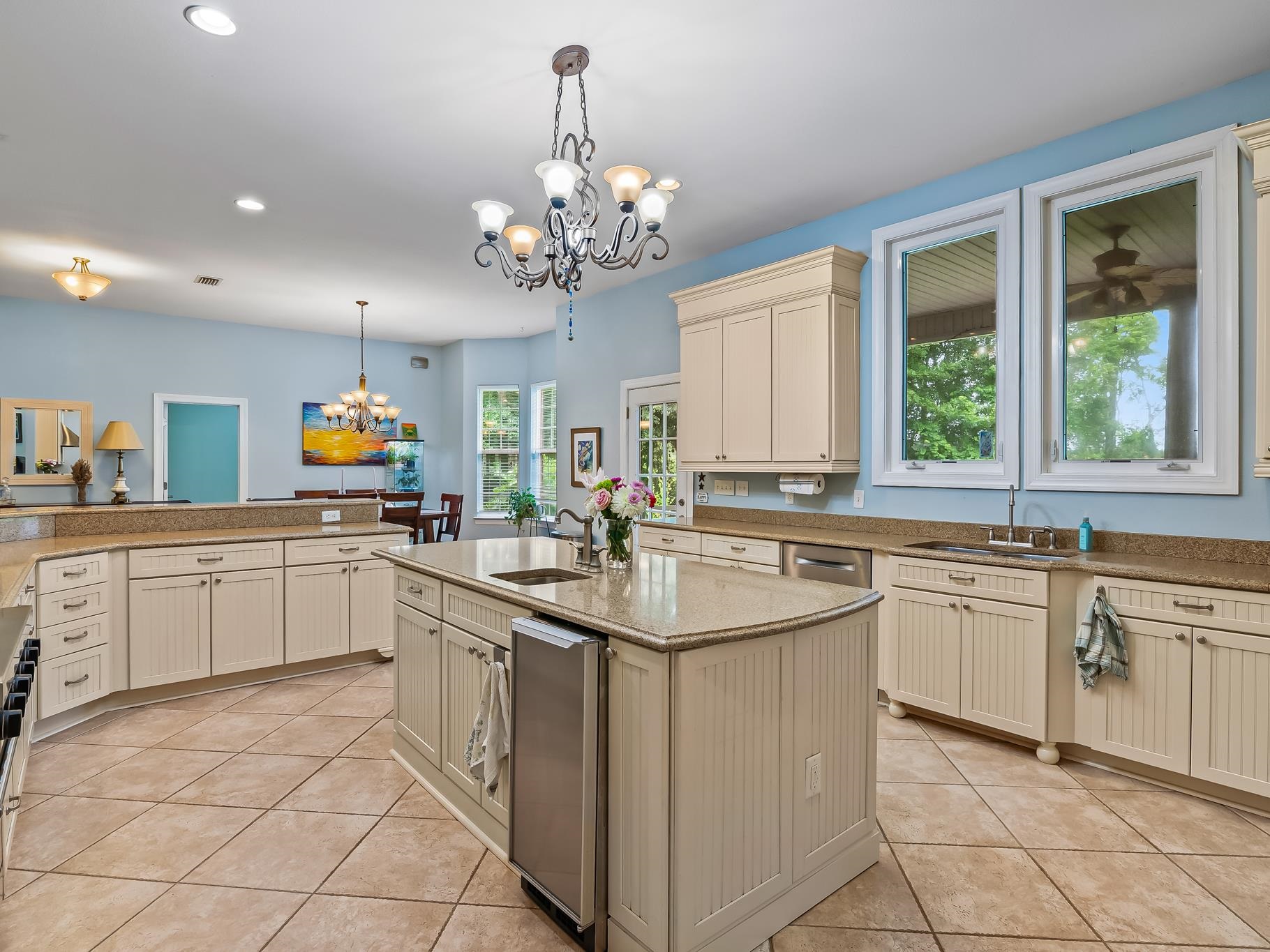 7147 Beech Ridge Trail
