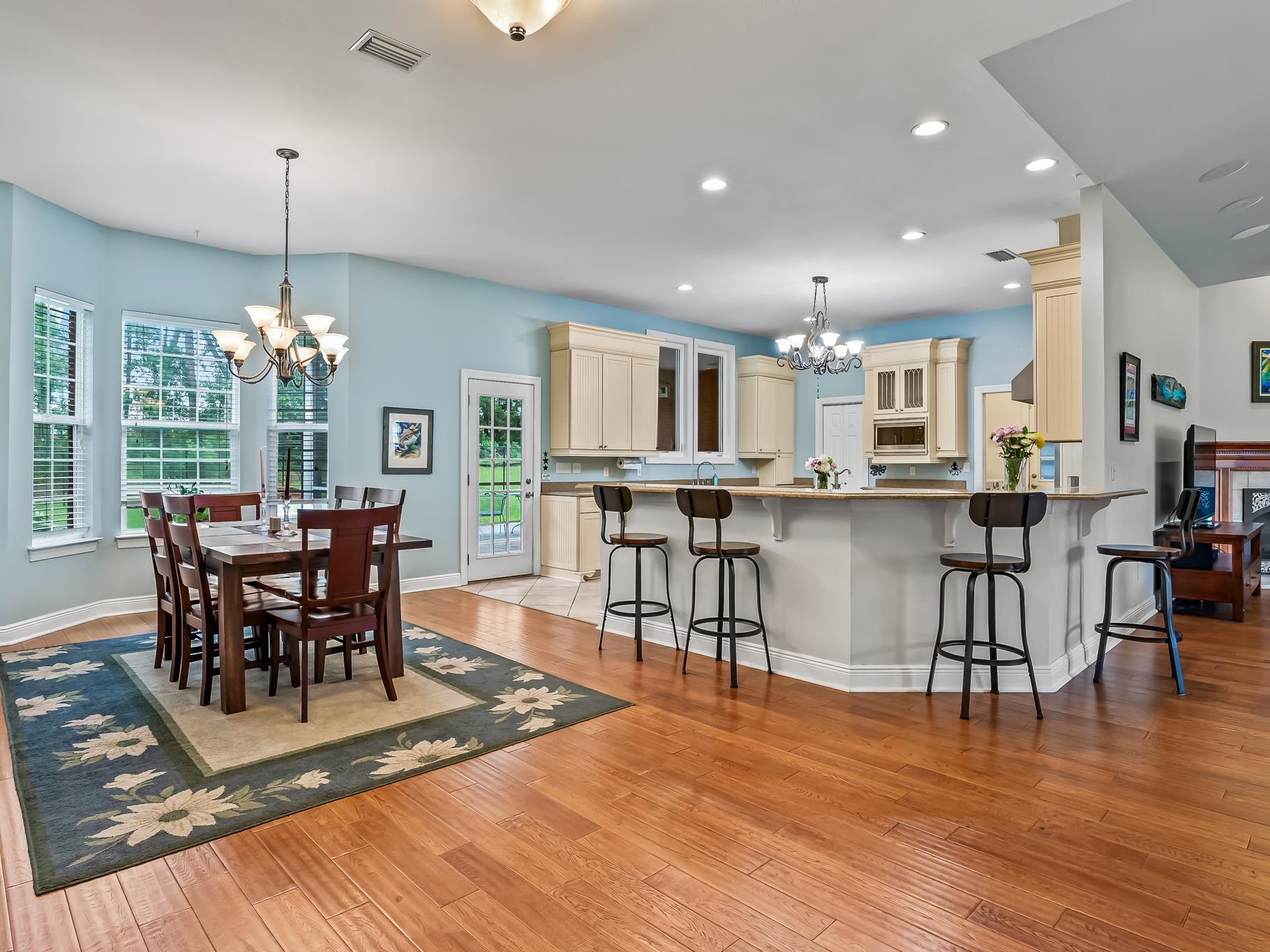 7147 Beech Ridge Trail