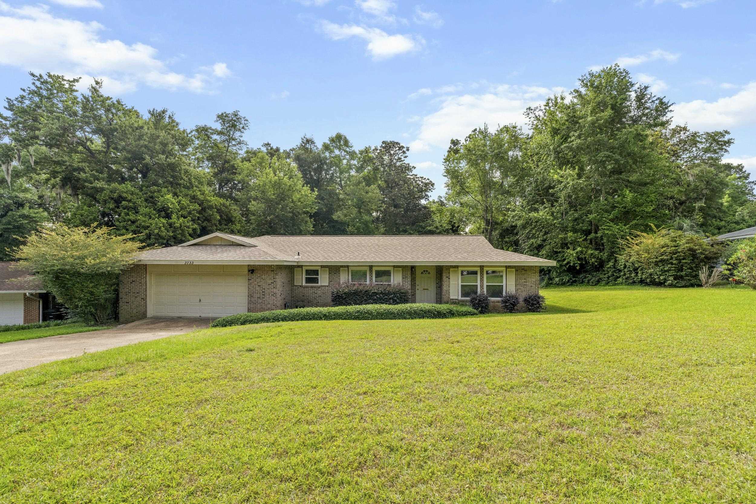 3733 Suffolk Drive