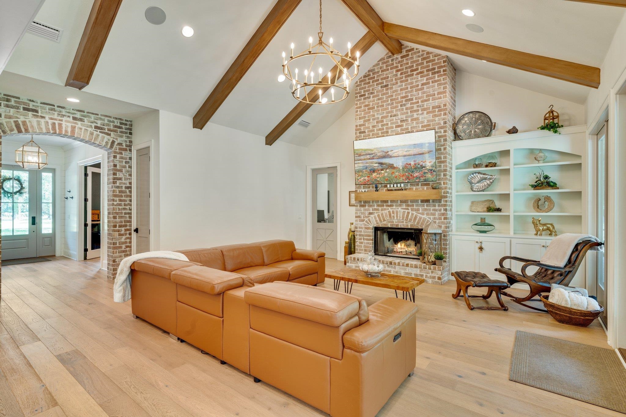 930 Old Farm Road