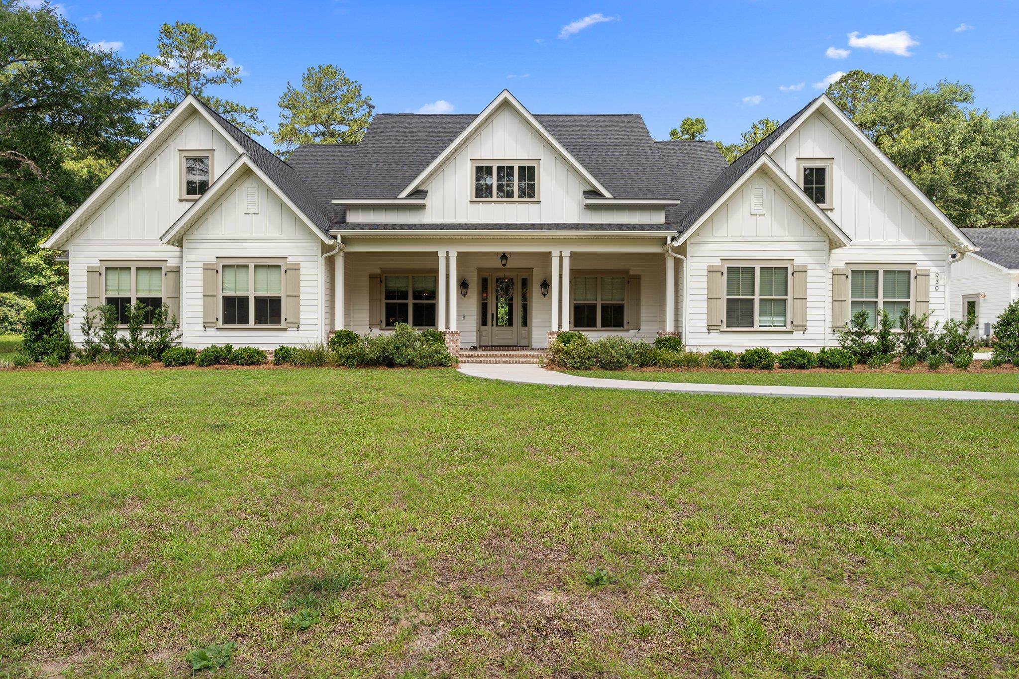 930 Old Farm Road