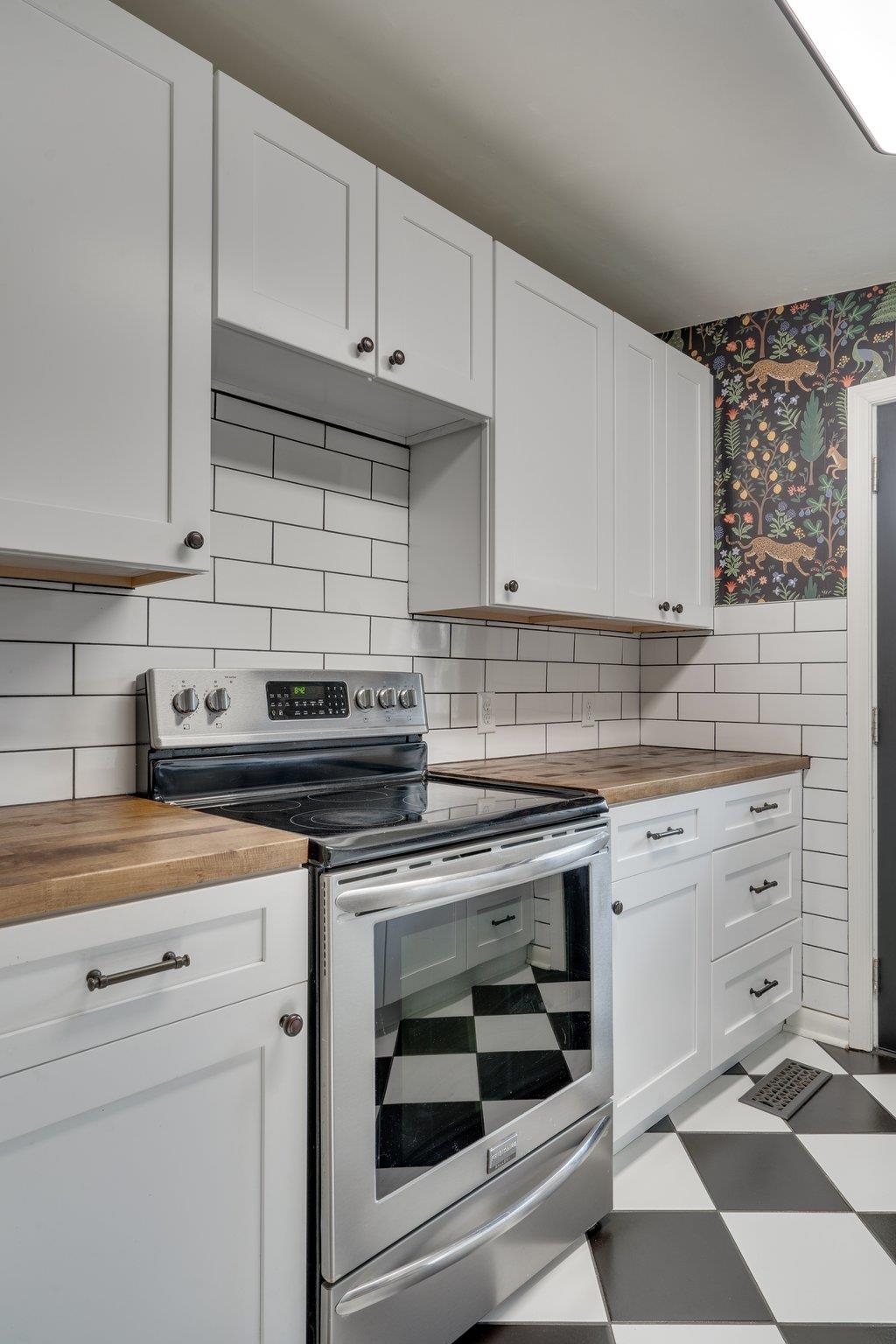 1131 Spottswood Drive