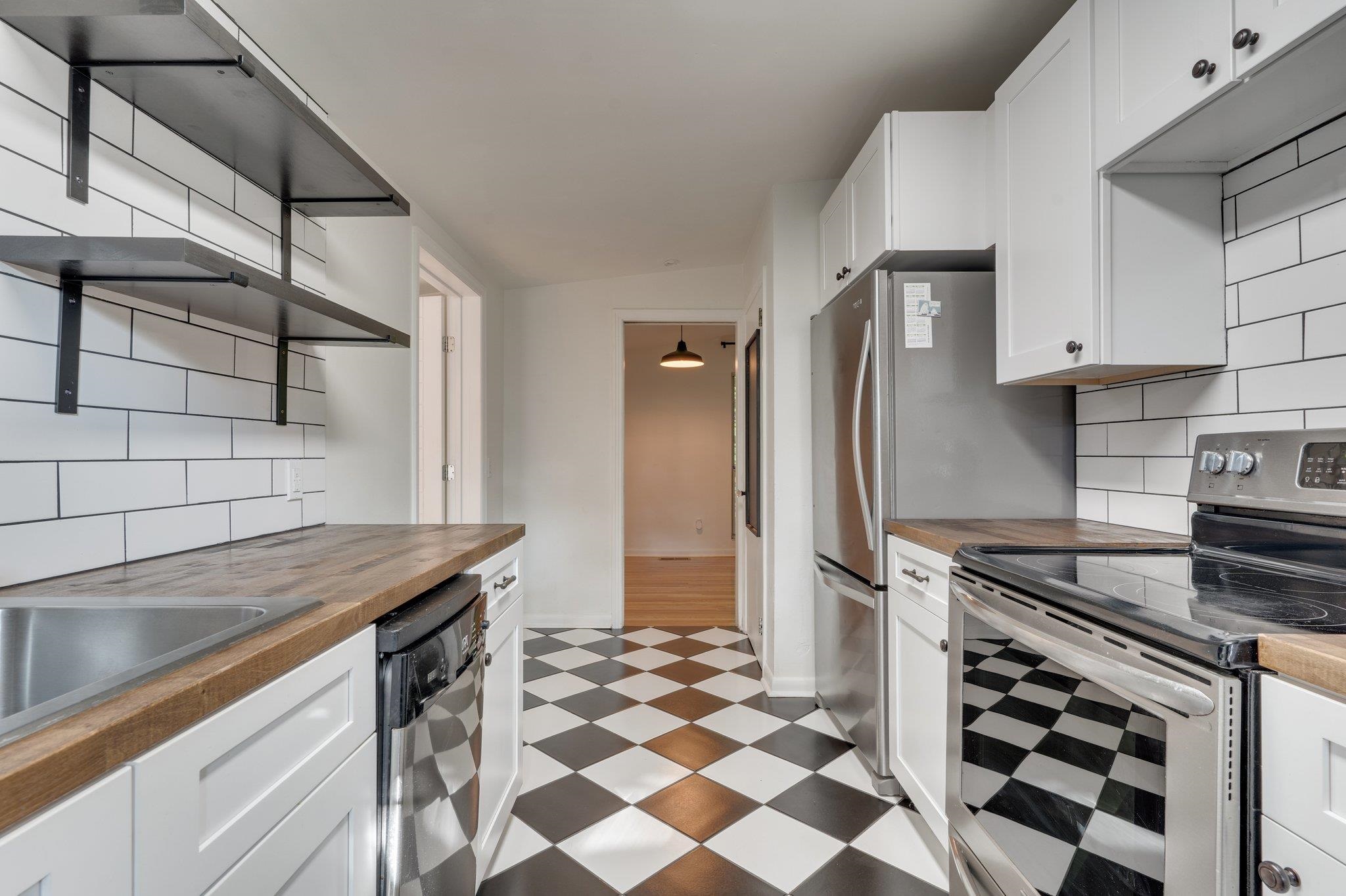 1131 Spottswood Drive