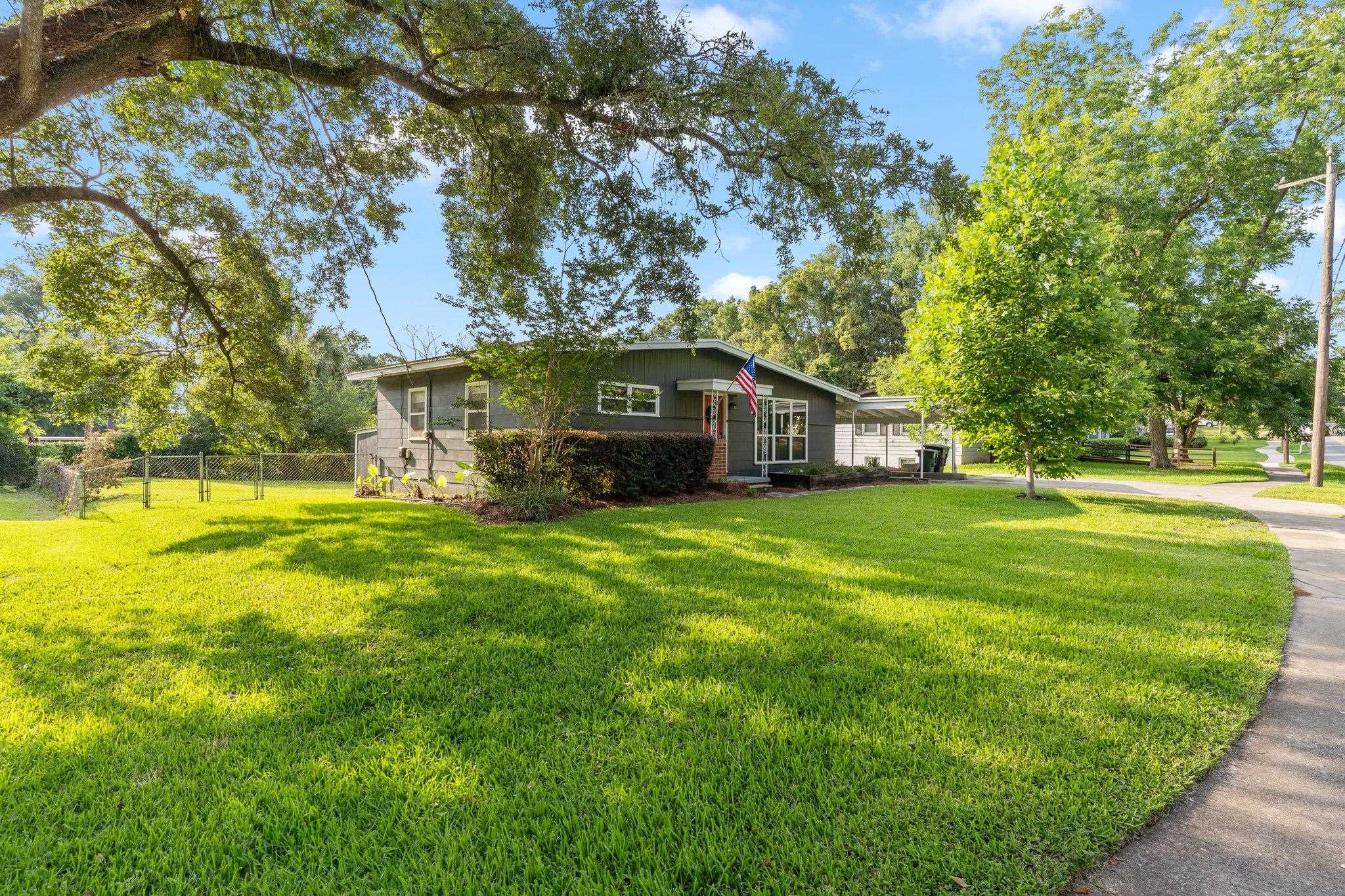 1131 Spottswood Drive